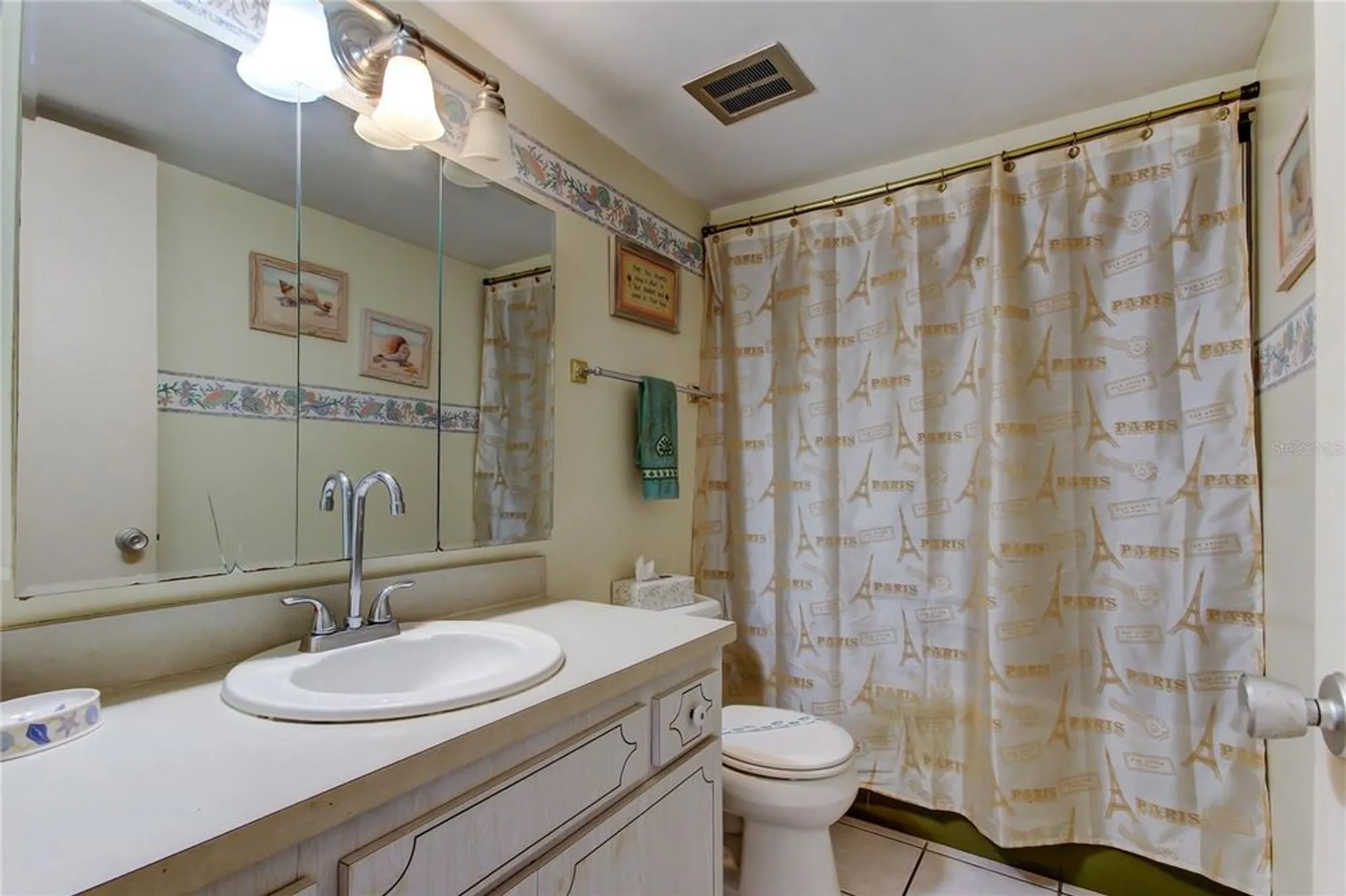 Property Slideshow image 44 of 45 | 7425 bay island dr 203, South Pasadena, FL, 33707