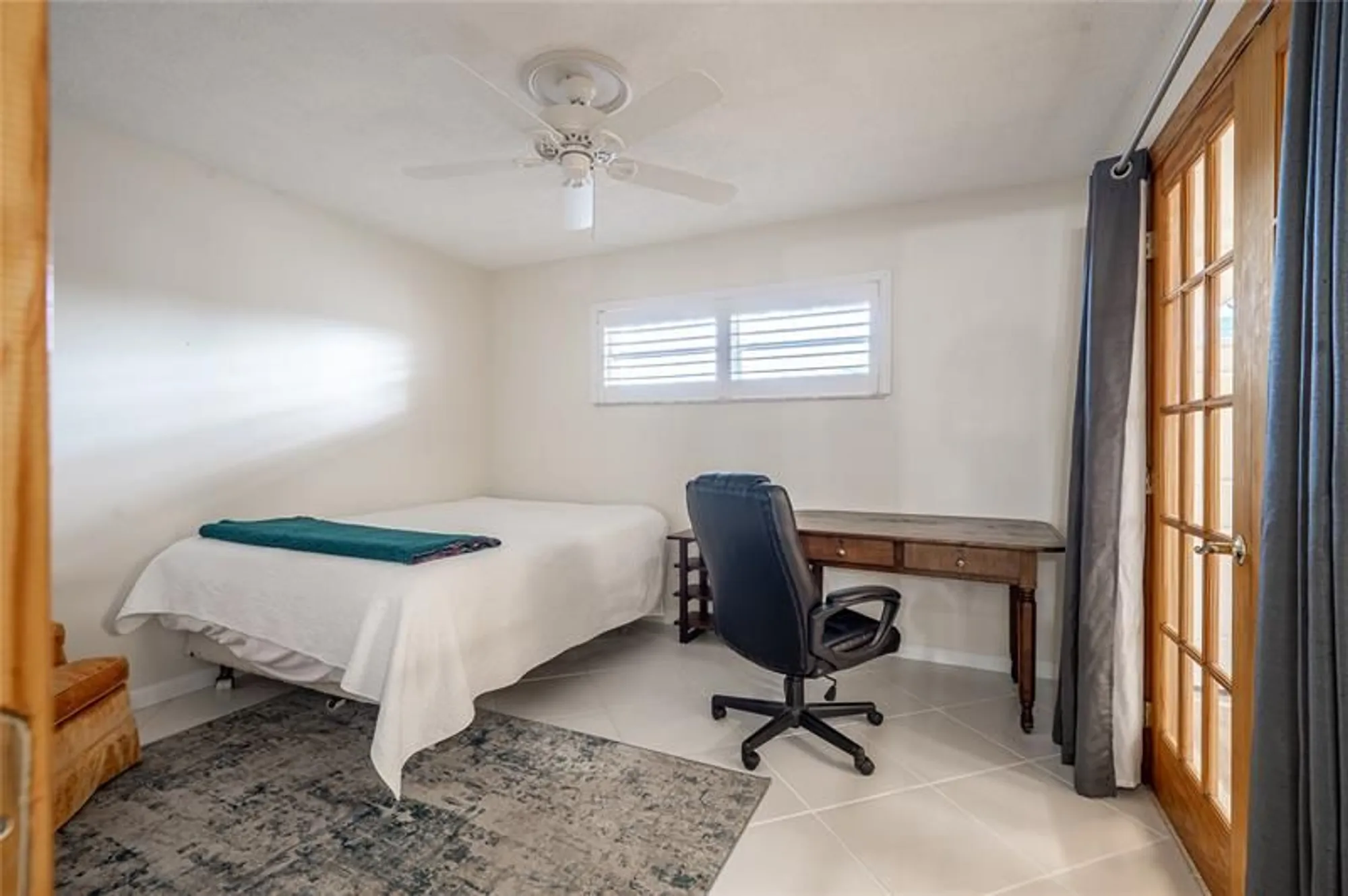 Property Slideshow image 17 of 59 | 9411 n hollybrook lake dr apt 309, Pembroke Pines, FL, 33025