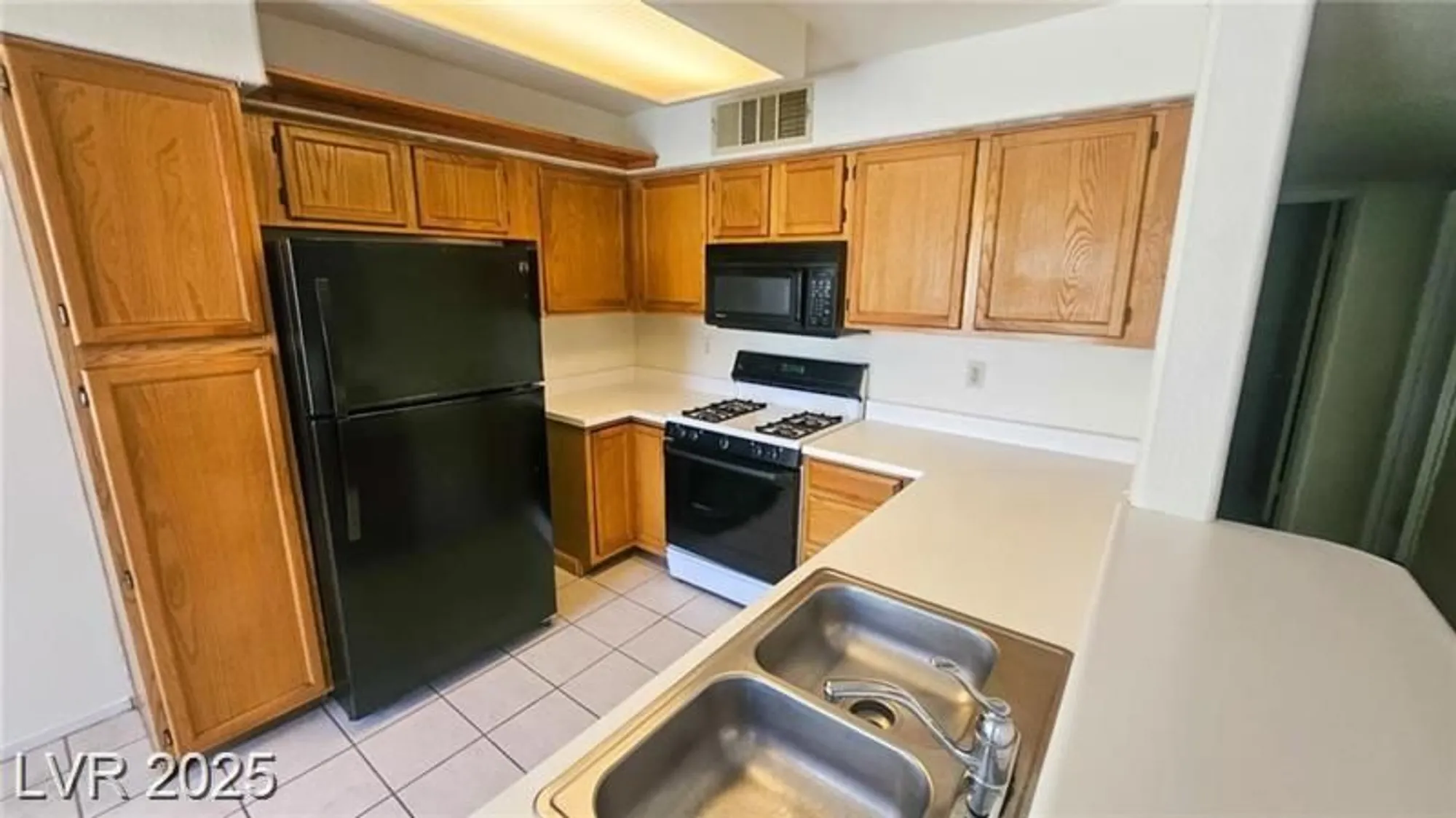 Property Slideshow image 10 of 41 | 3425 e russell rd 164, Las Vegas, NV, 89120