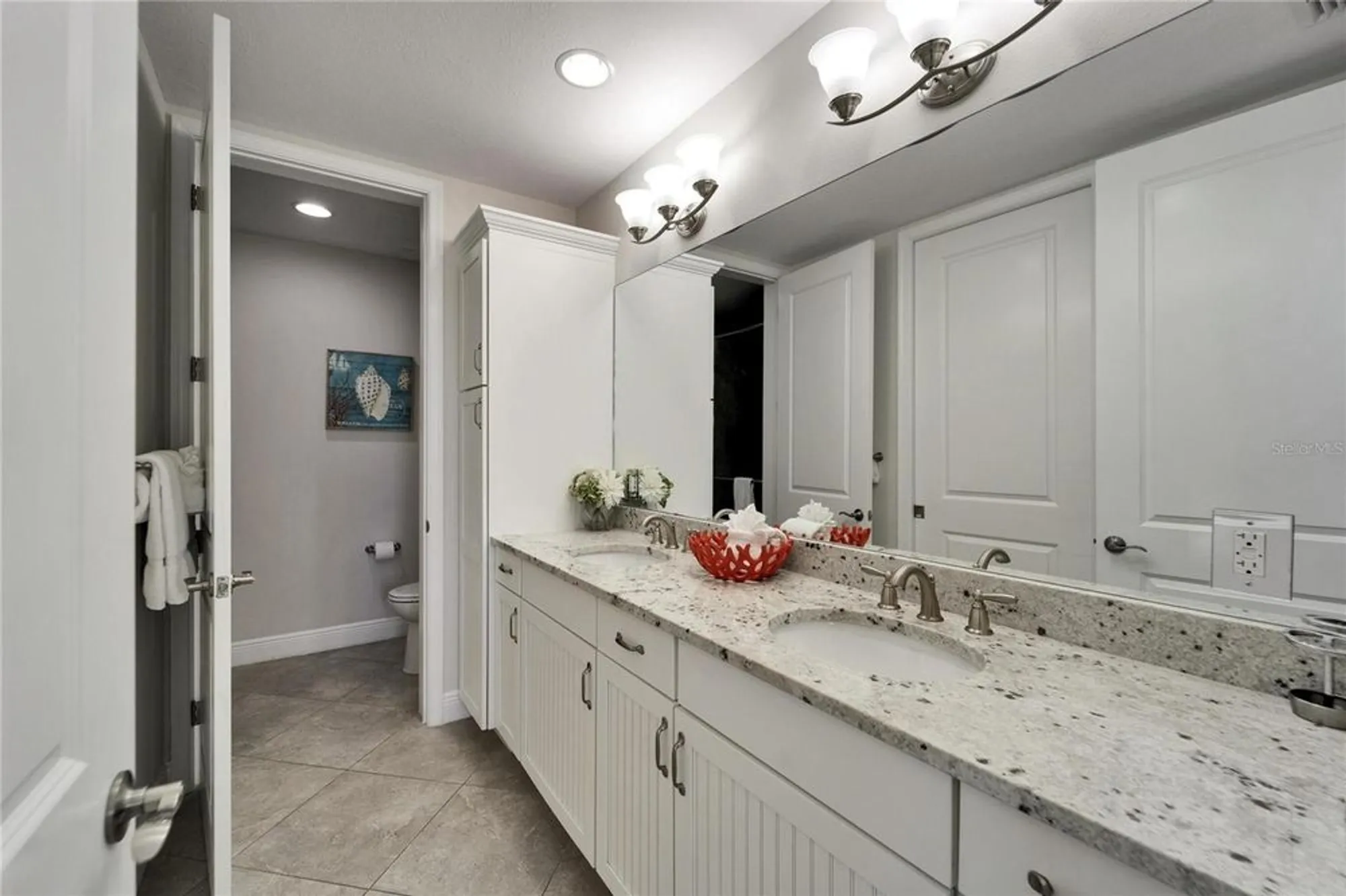 Property Slideshow image 24 of 56 | 379 aruba cir 201, Bradenton, FL, 34209