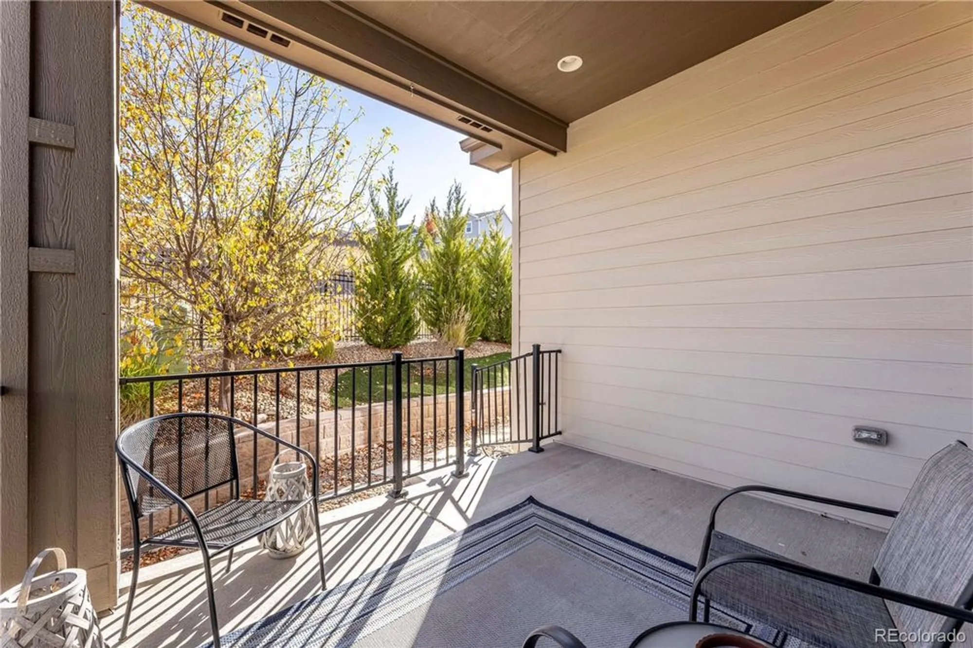 Property Slideshow image 32 of 40 | 2490 lassen ln, Castle Rock, CO, 80109