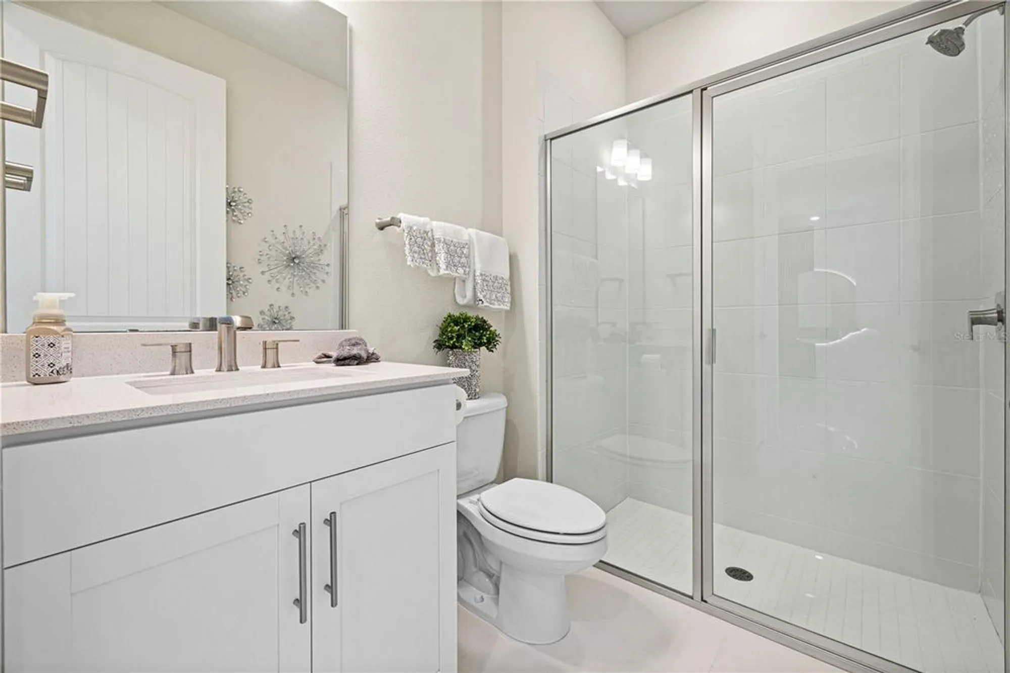 Property Slideshow image 28 of 70 | 15162 canopy cove dr, Winter Garden, FL, 34787