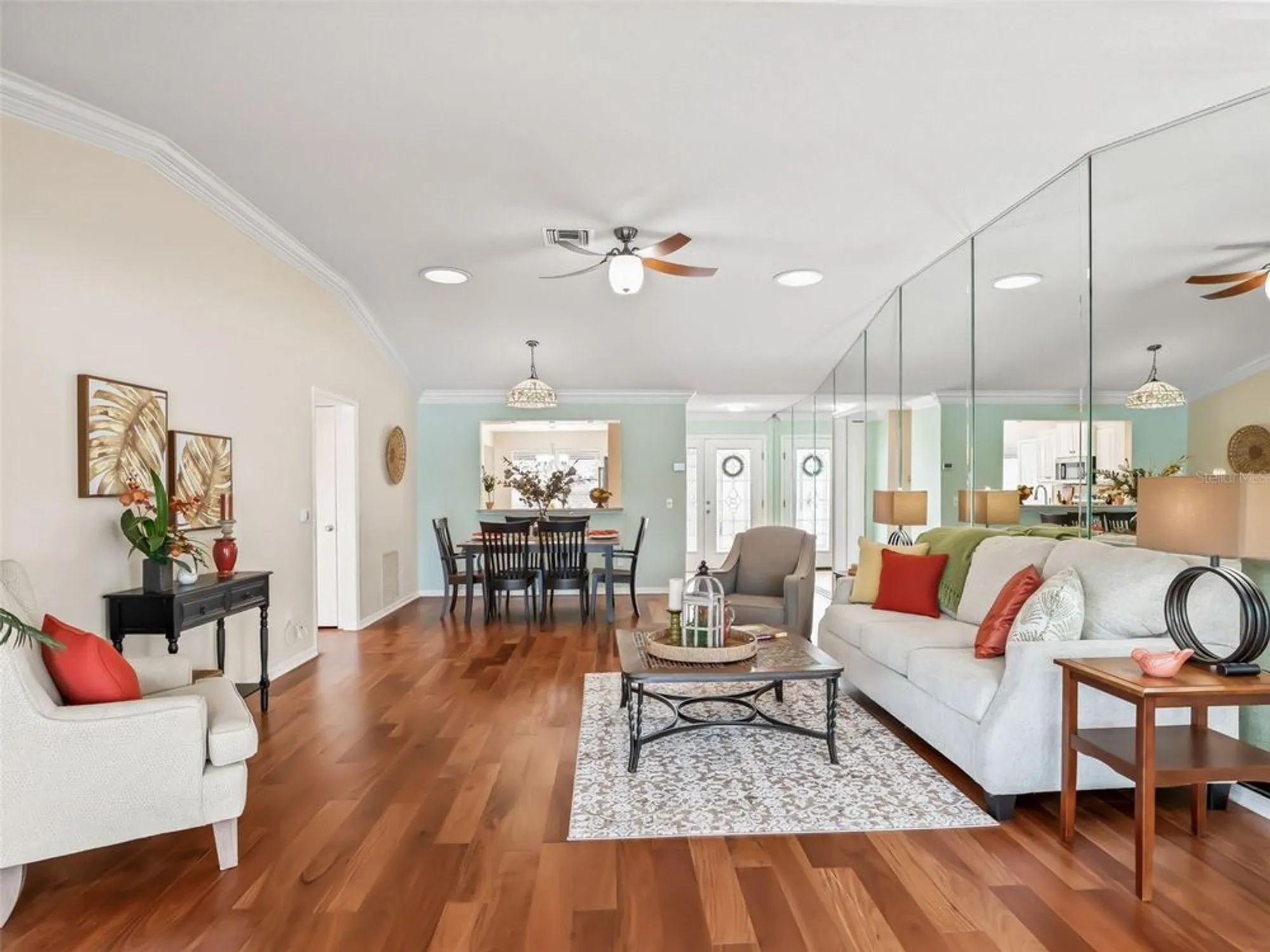 Property Slideshow image 18 of 51 | 1013 del rio dr, Lady Lake, FL, 32159