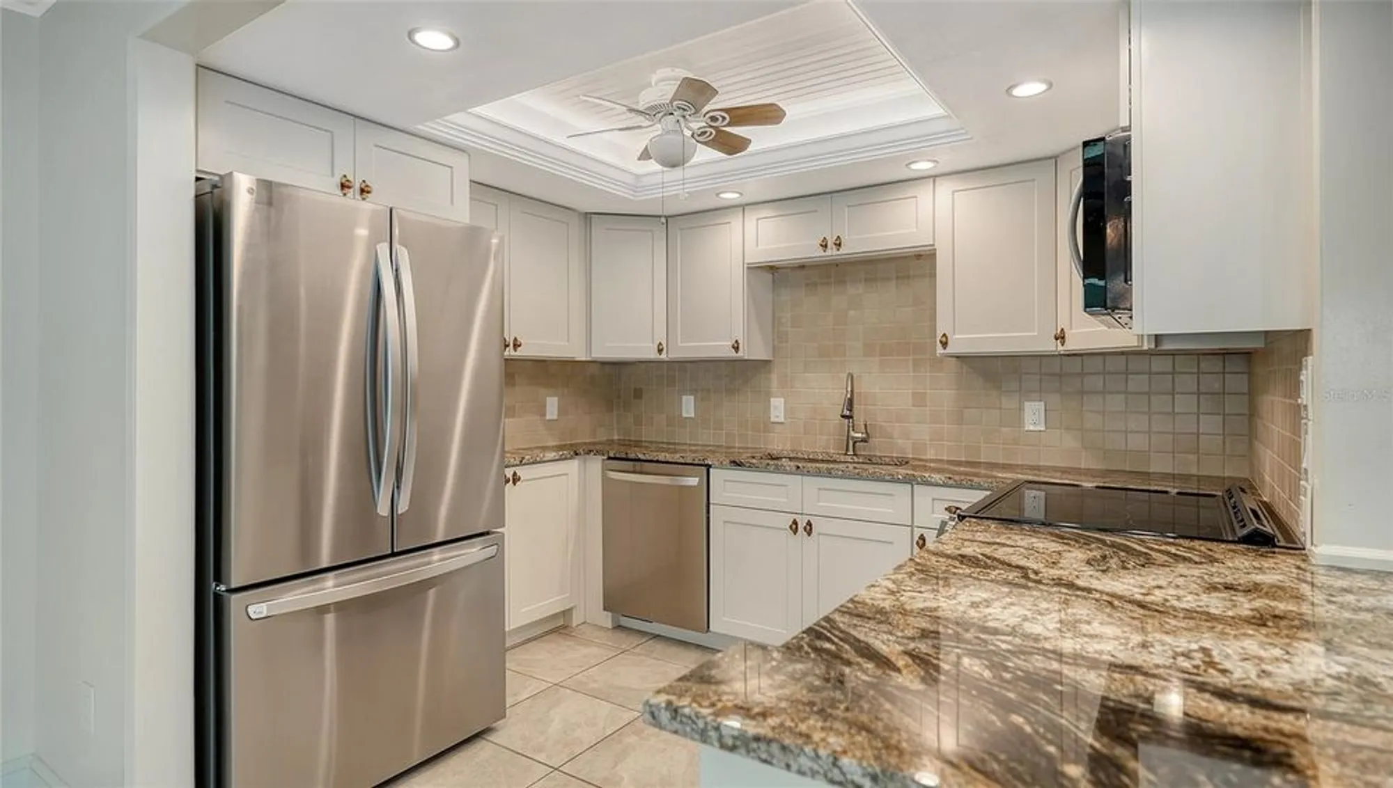 Property Slideshow image 33 of 91 | 225 hourglass way apt 103, Sarasota, FL, 34242