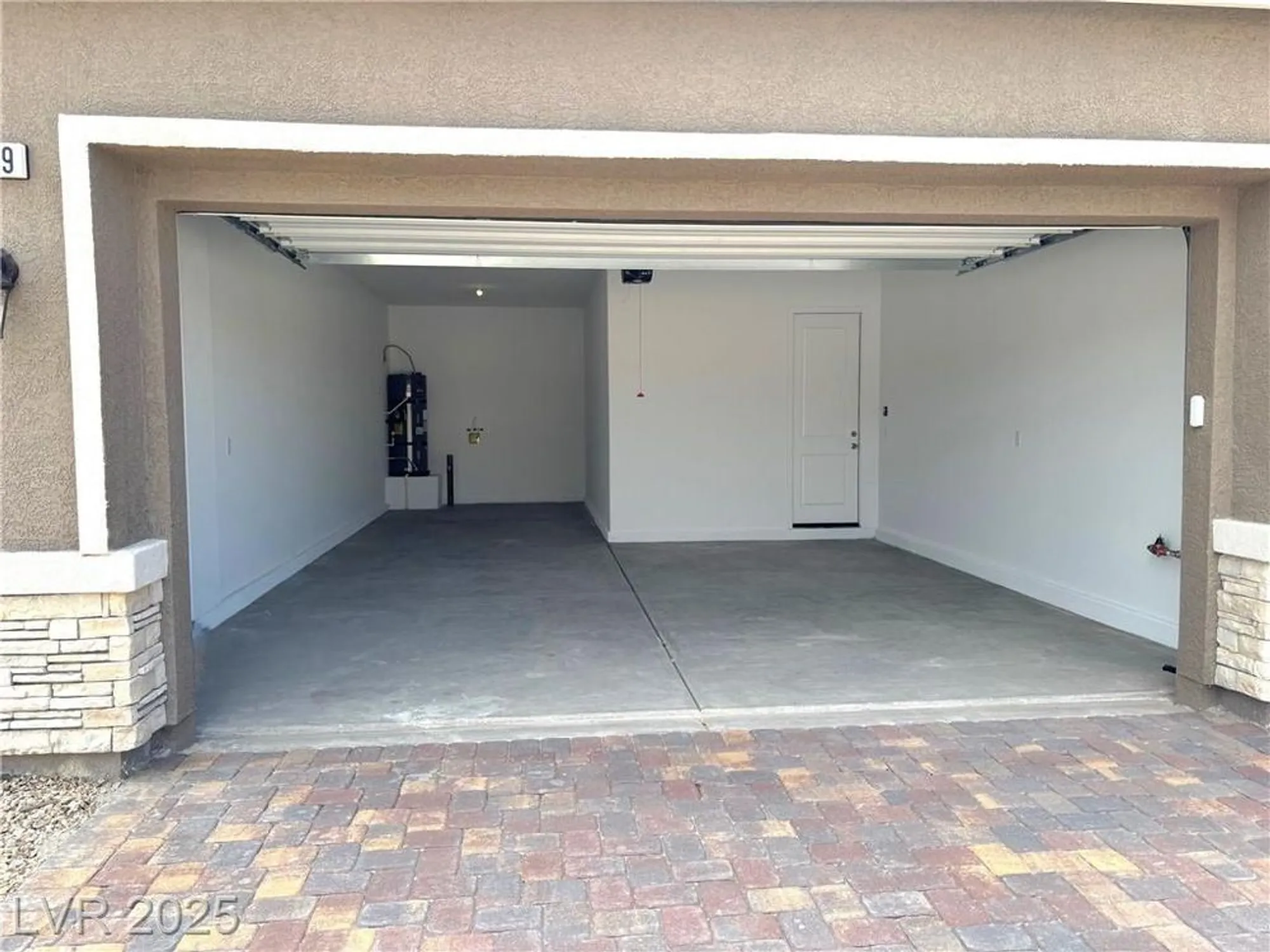 Property Slideshow image 27 of 31 | 5699 e victoria falls dr, Pahrump, NV, 89061