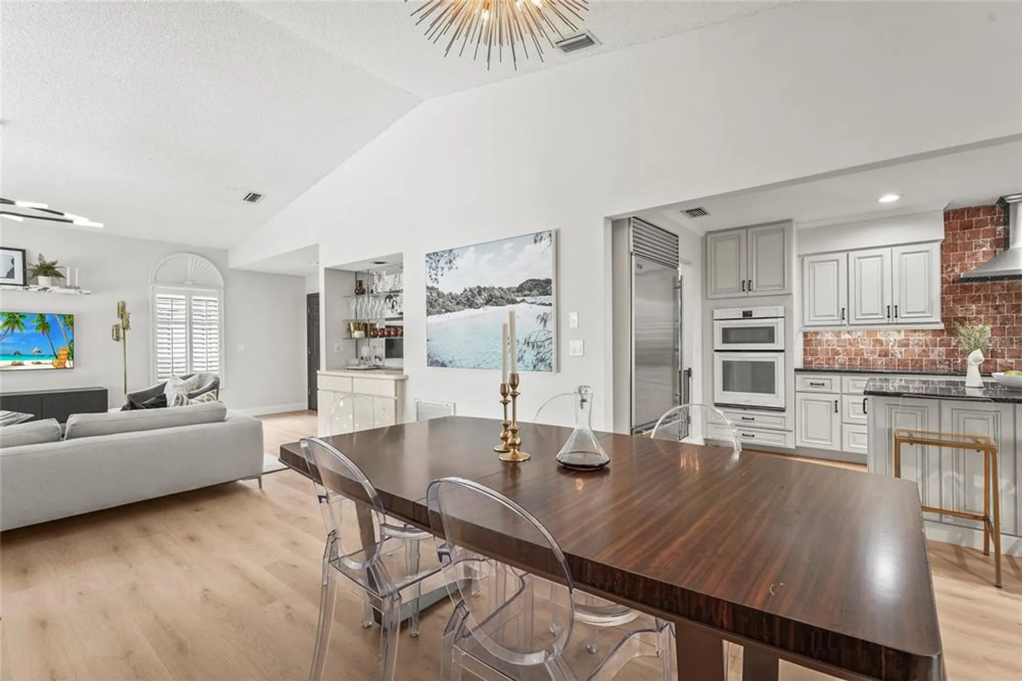 Property Slideshow image 21 of 51 | 7845 pine trace dr, Sarasota, FL, 34243