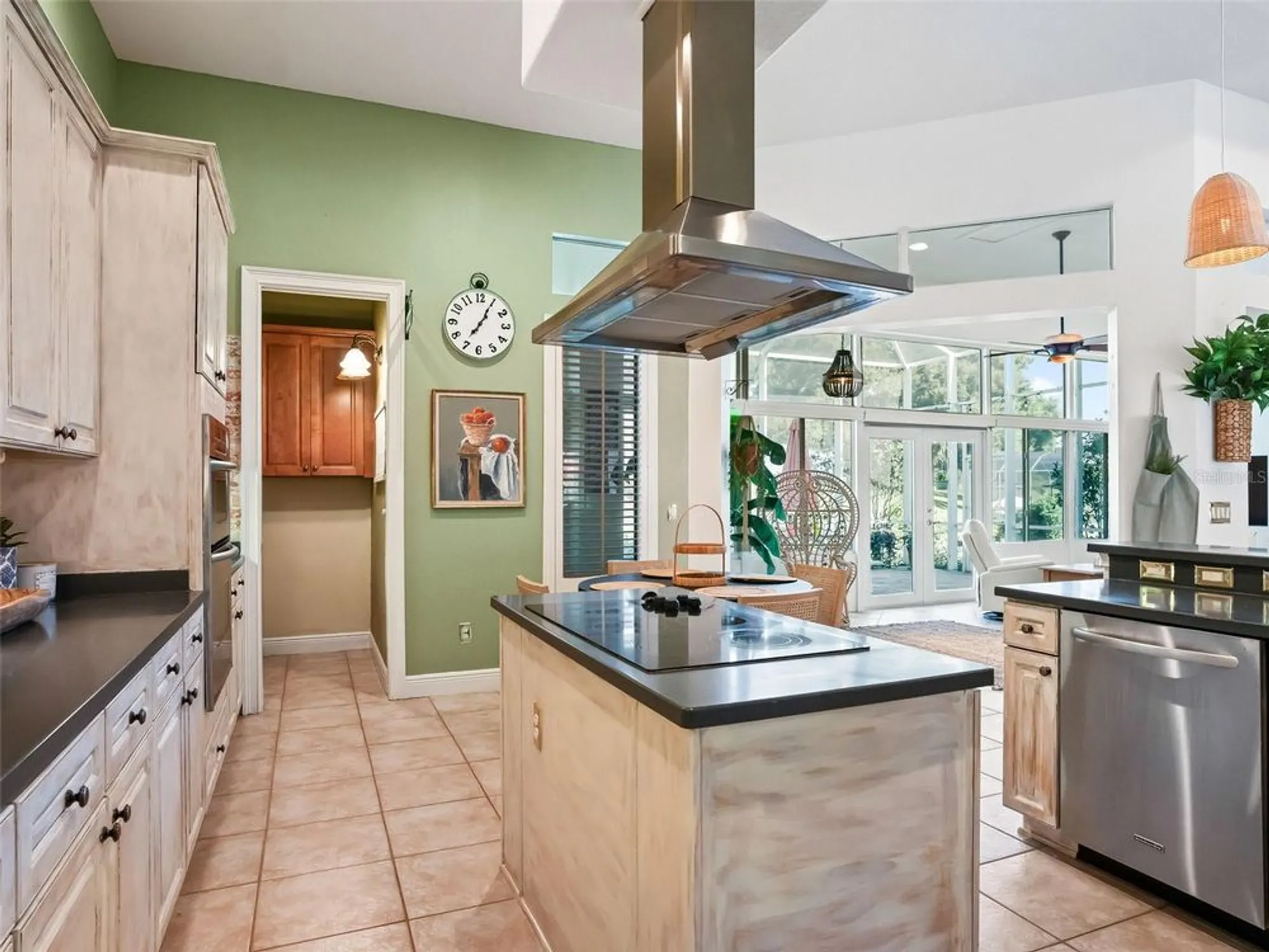 Property Slideshow image 23 of 52 | 39023 griffin lndg, Lady Lake, FL, 32159