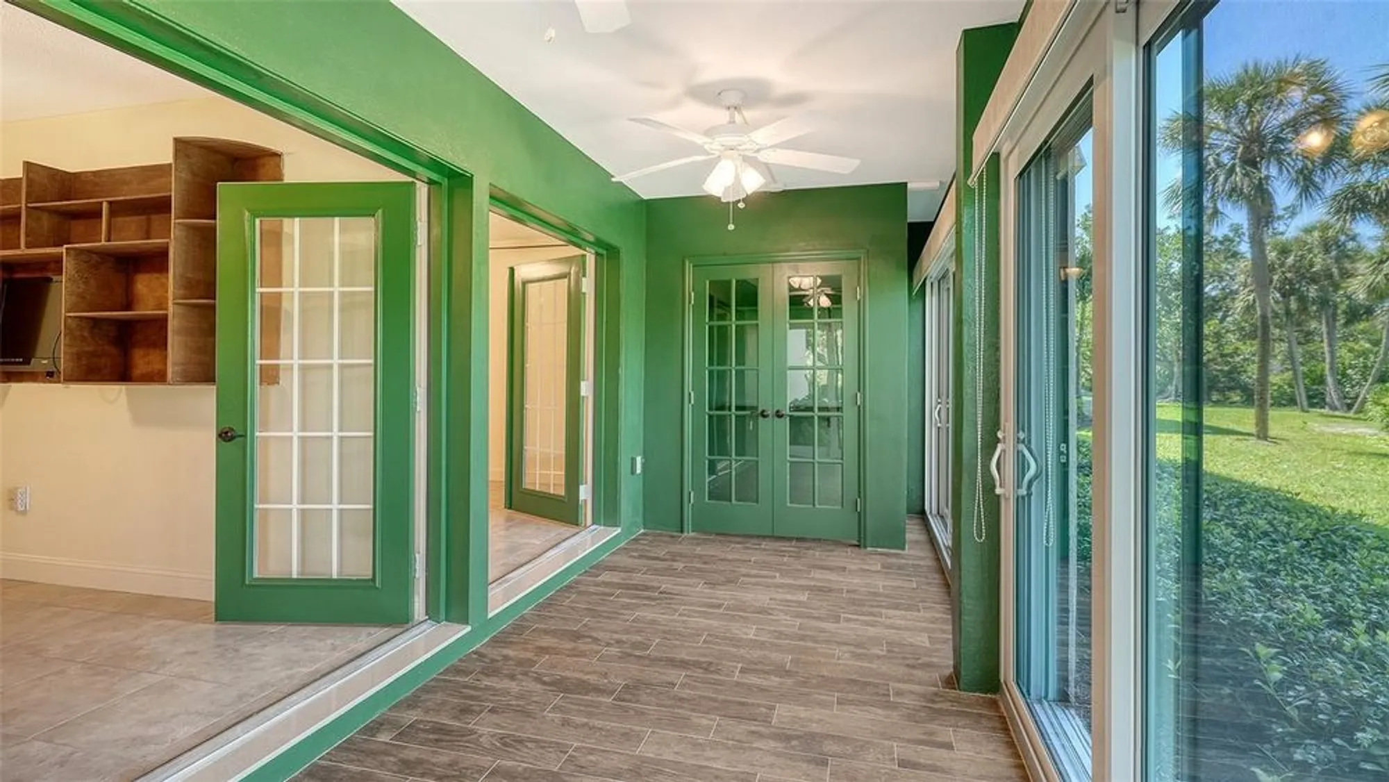 Property Slideshow image 48 of 91 | 225 hourglass way apt 103, Sarasota, FL, 34242