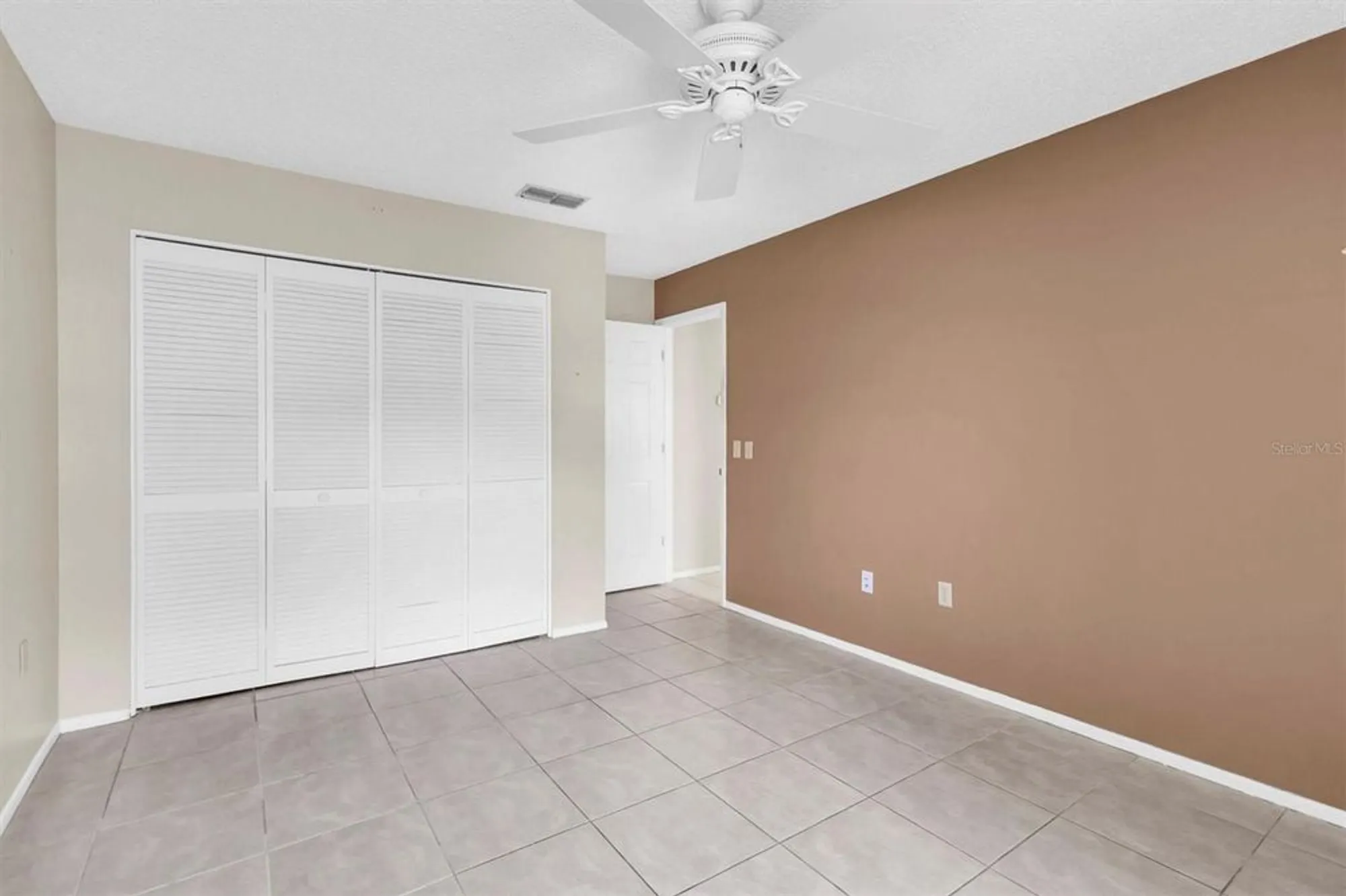 Property Slideshow image 16 of 54 | 4872 boonesboro ct, New Port Richey, FL, 34655