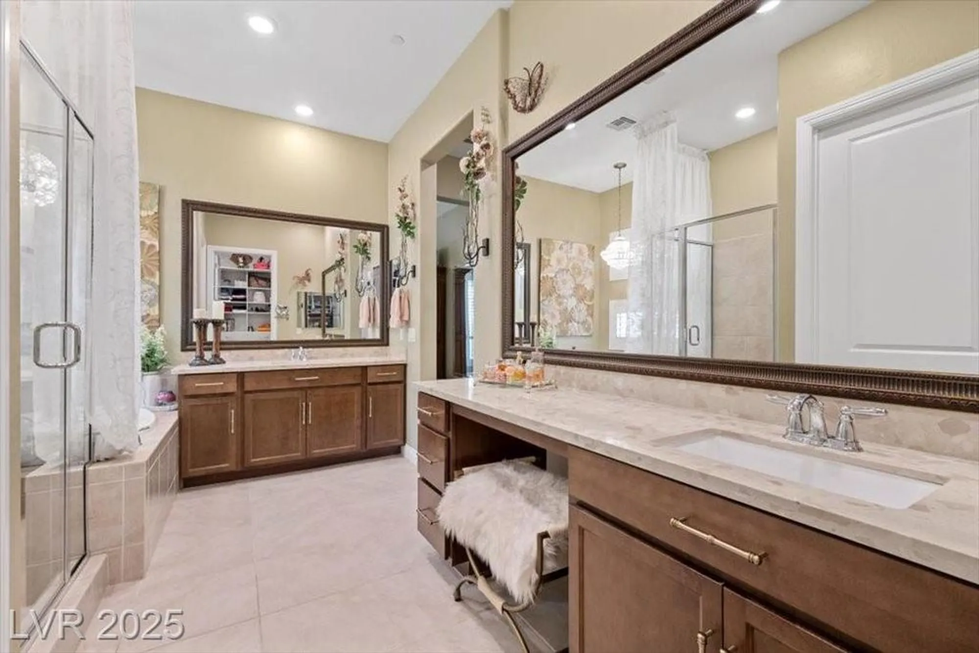 Property Slideshow image 21 of 69 | 44 stone yucca ct, Henderson, NV, 89011