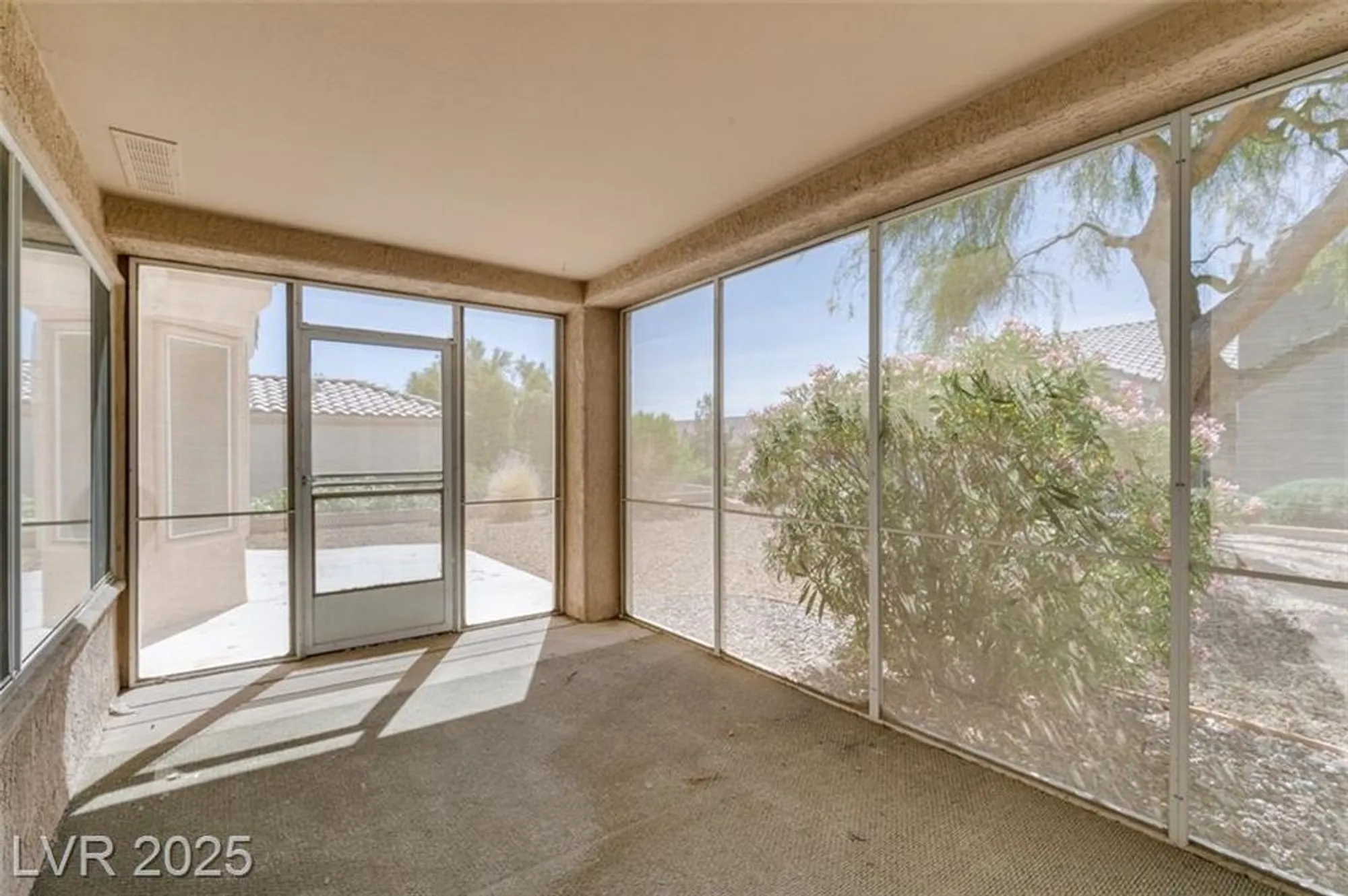 Property Slideshow image 25 of 31 | 10009 netherton dr, Las Vegas, NV, 89134