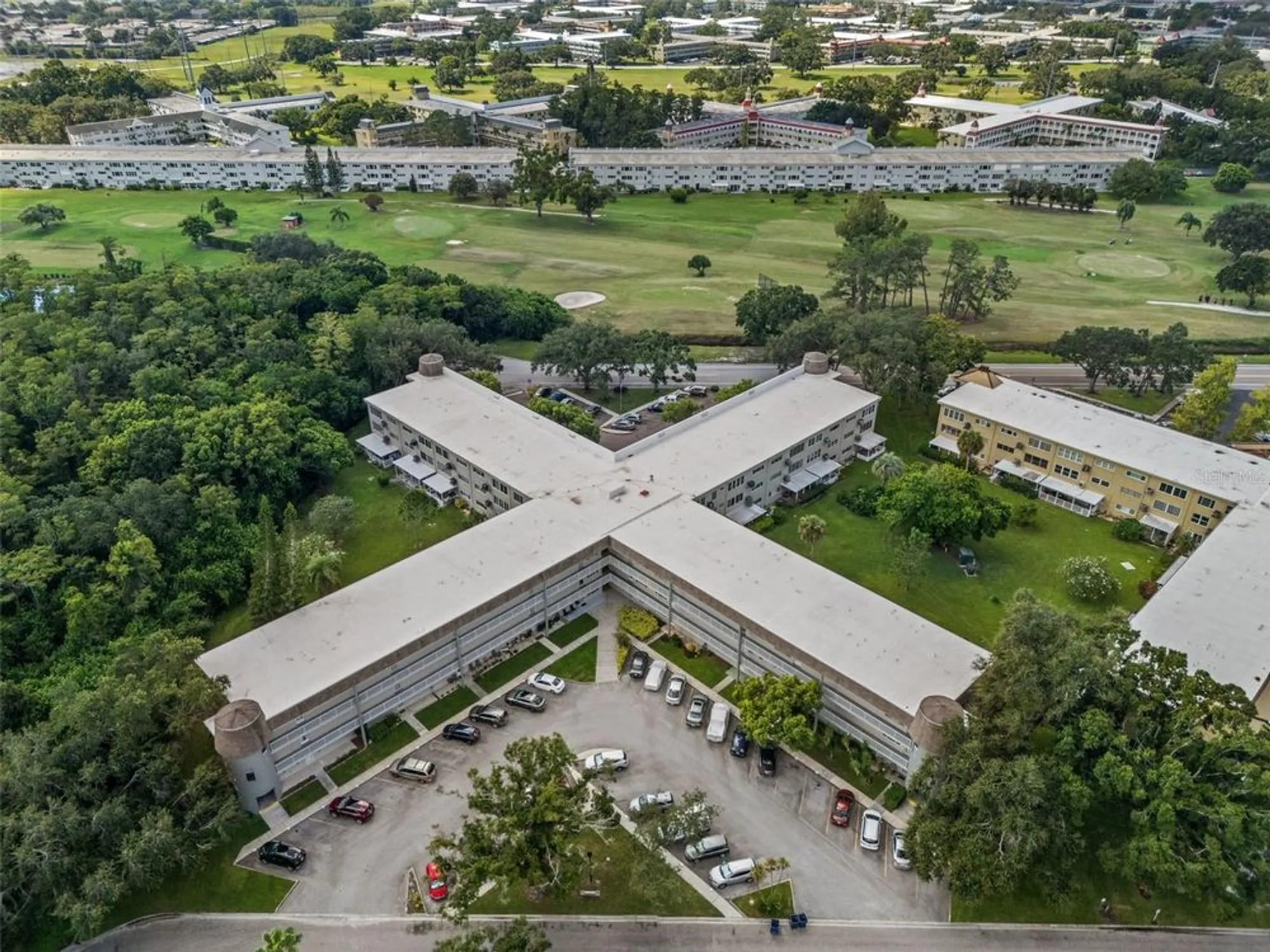 Property Slideshow image 39 of 61 | 2440 world parkway blvd 38, Clearwater, FL, 33763