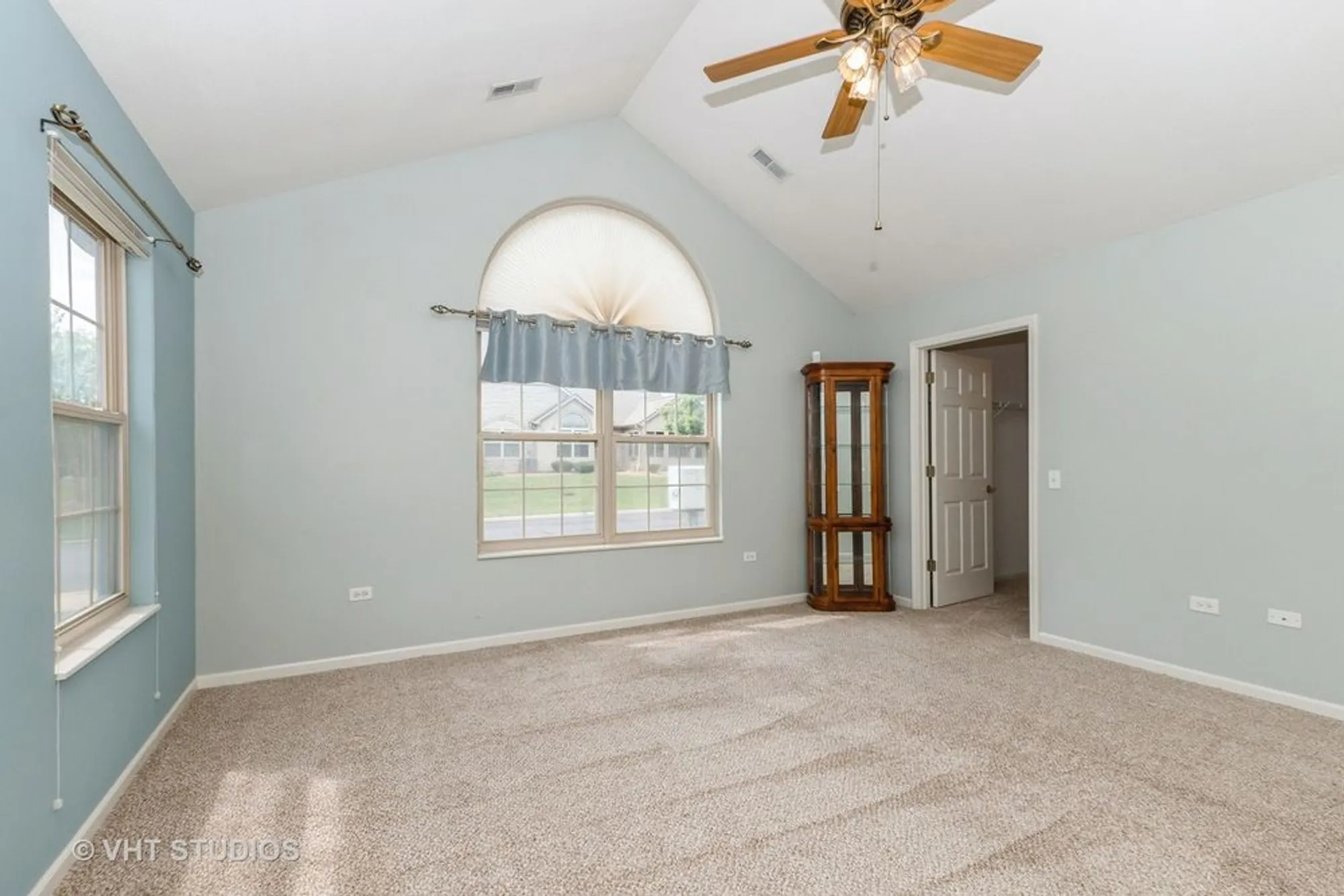Property Slideshow image 10 of 18 | 18248 murphy cir # 18248, Tinley Park, IL, 60487