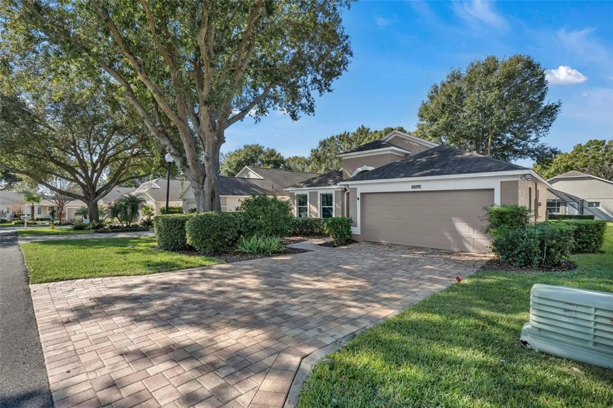 Property Slideshow image 5 of 44 | 3566 eversholt st, Clermont, FL, 34711