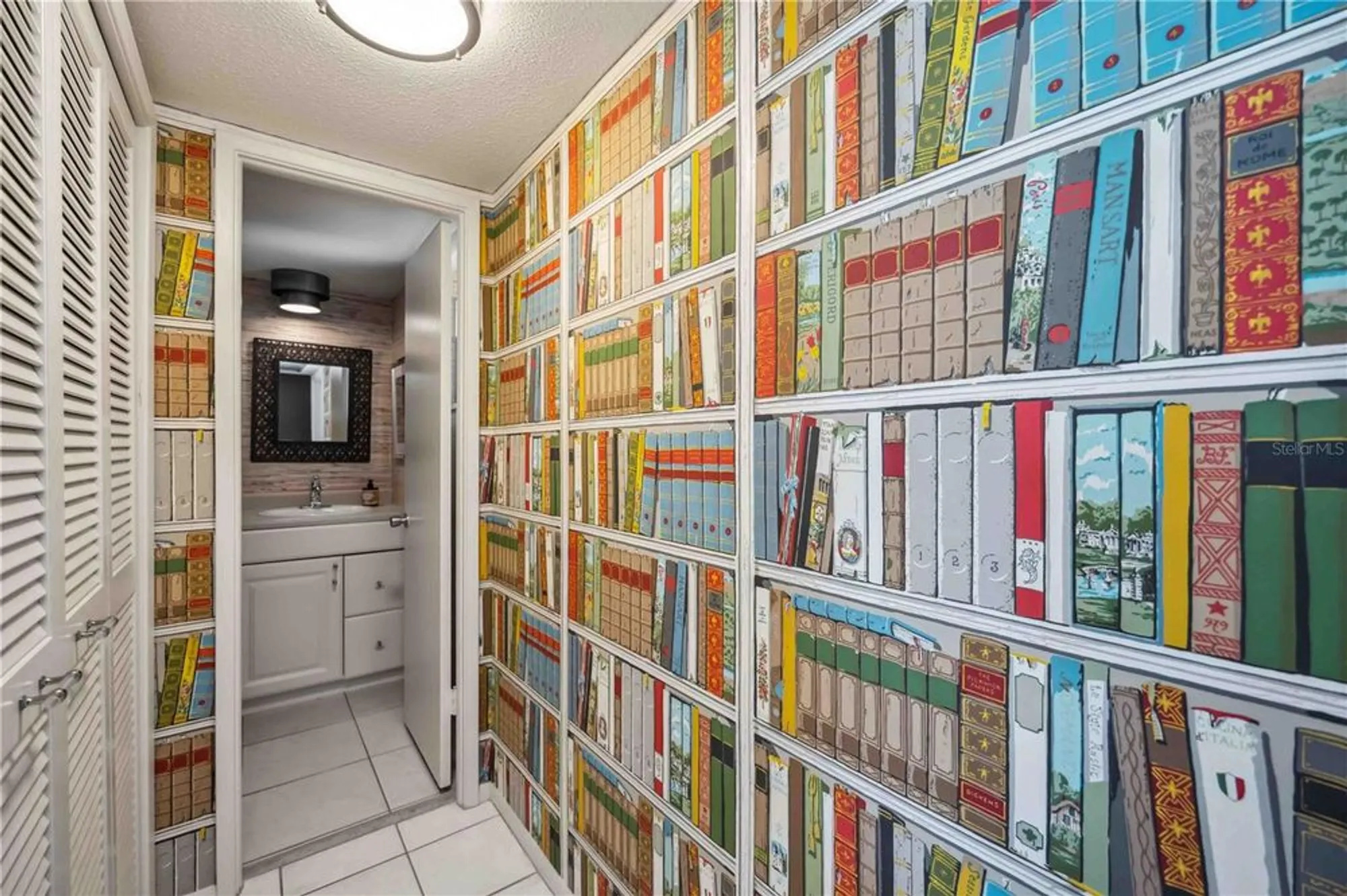 Property Slideshow image 26 of 31 | 7461 w country club dr 207, Sarasota, FL, 34243