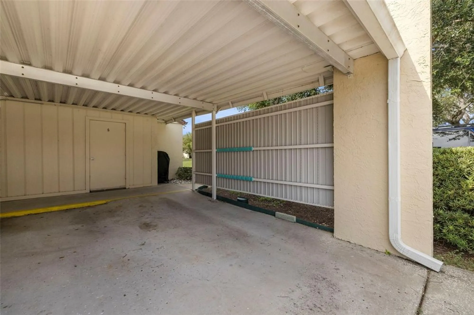 Property Slideshow image 29 of 41 | 8330 high point cir apt 6, Port Richey, FL, 34668