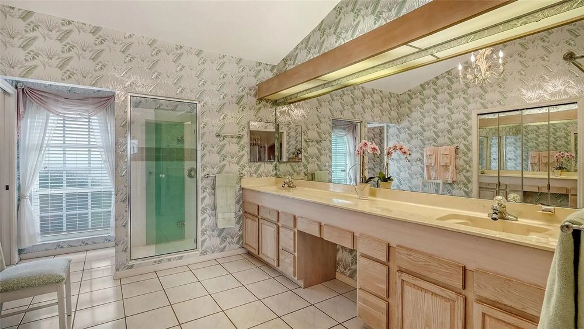 Property Slideshow image 23 of 66 | 6803 drewrys blf, Bradenton, FL, 34203