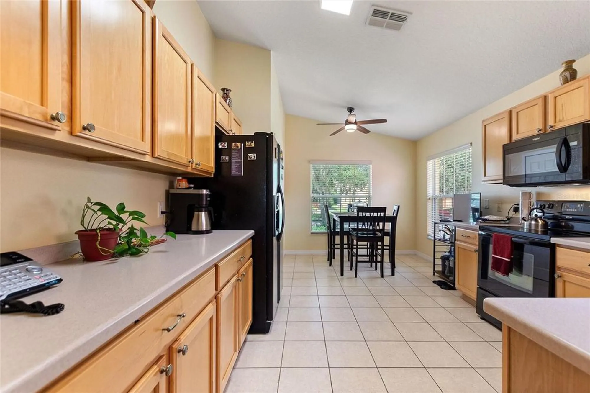 Property Slideshow image 12 of 49 | 504 millifiora ln, Kissimmee, FL, 34759