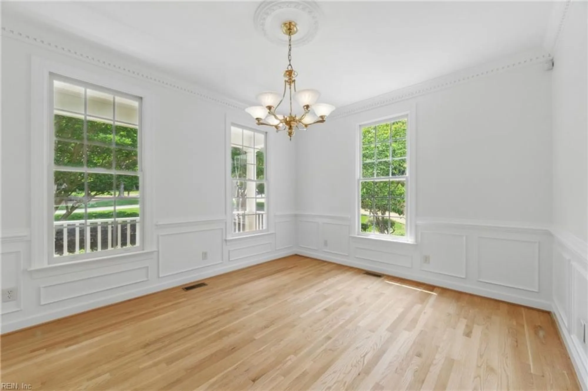 Property Slideshow image 8 of 47 | 133 mid ocean, Williamsburg, VA, 23188