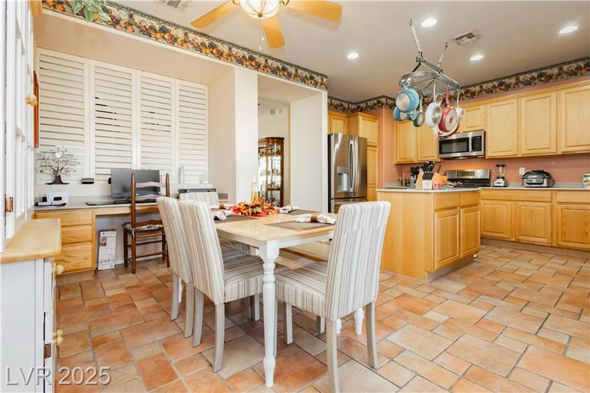Property Slideshow image 8 of 26 | 1802 cypress bay ave, Henderson, NV, 89012