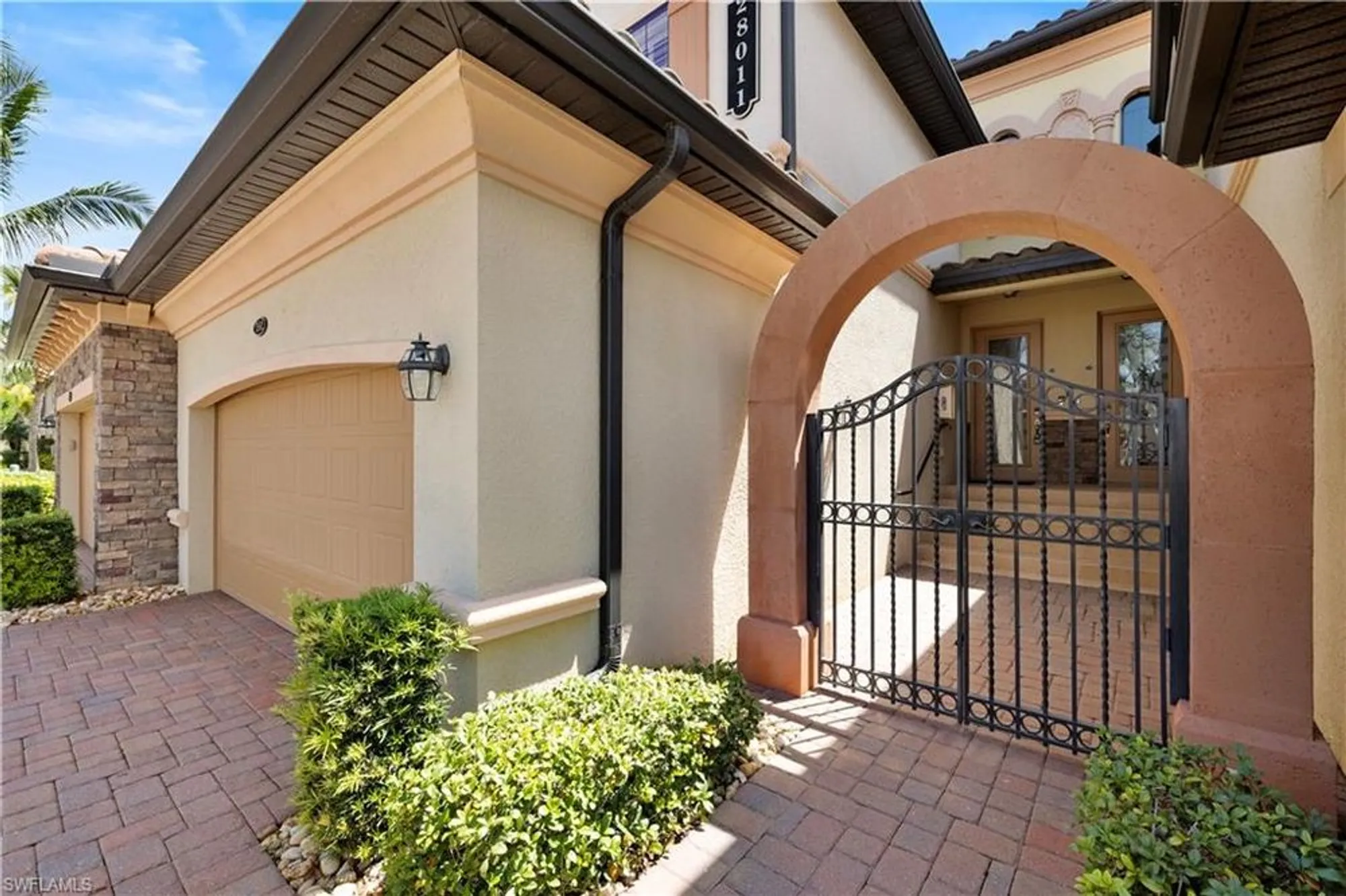 Property Slideshow image 2 of 41 | 28011 cookstown ct 3502, Bonita Springs, FL, 34135