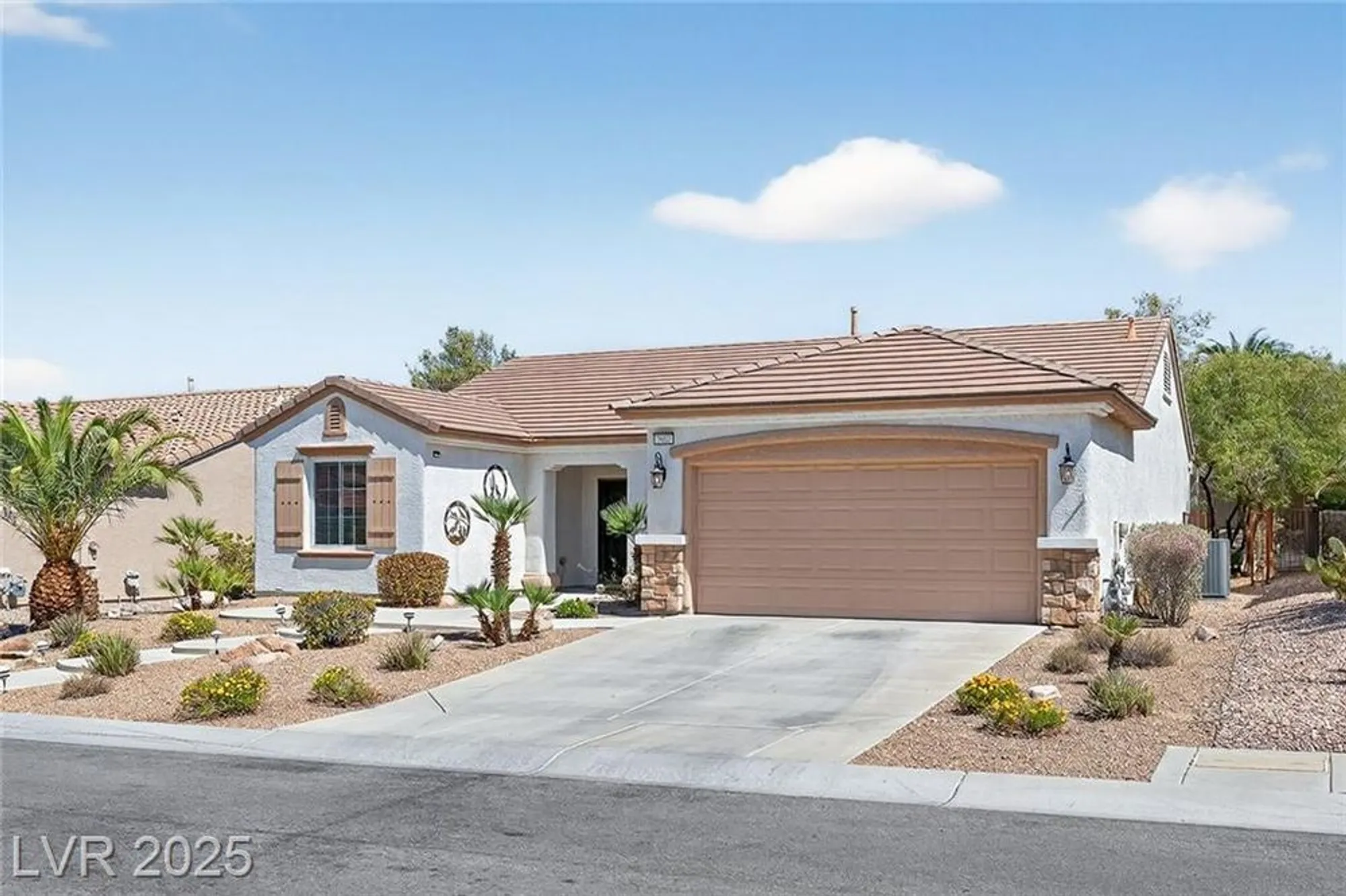 Property Slideshow image 3 of 56 | 2962 maffie st, Henderson, NV, 89052