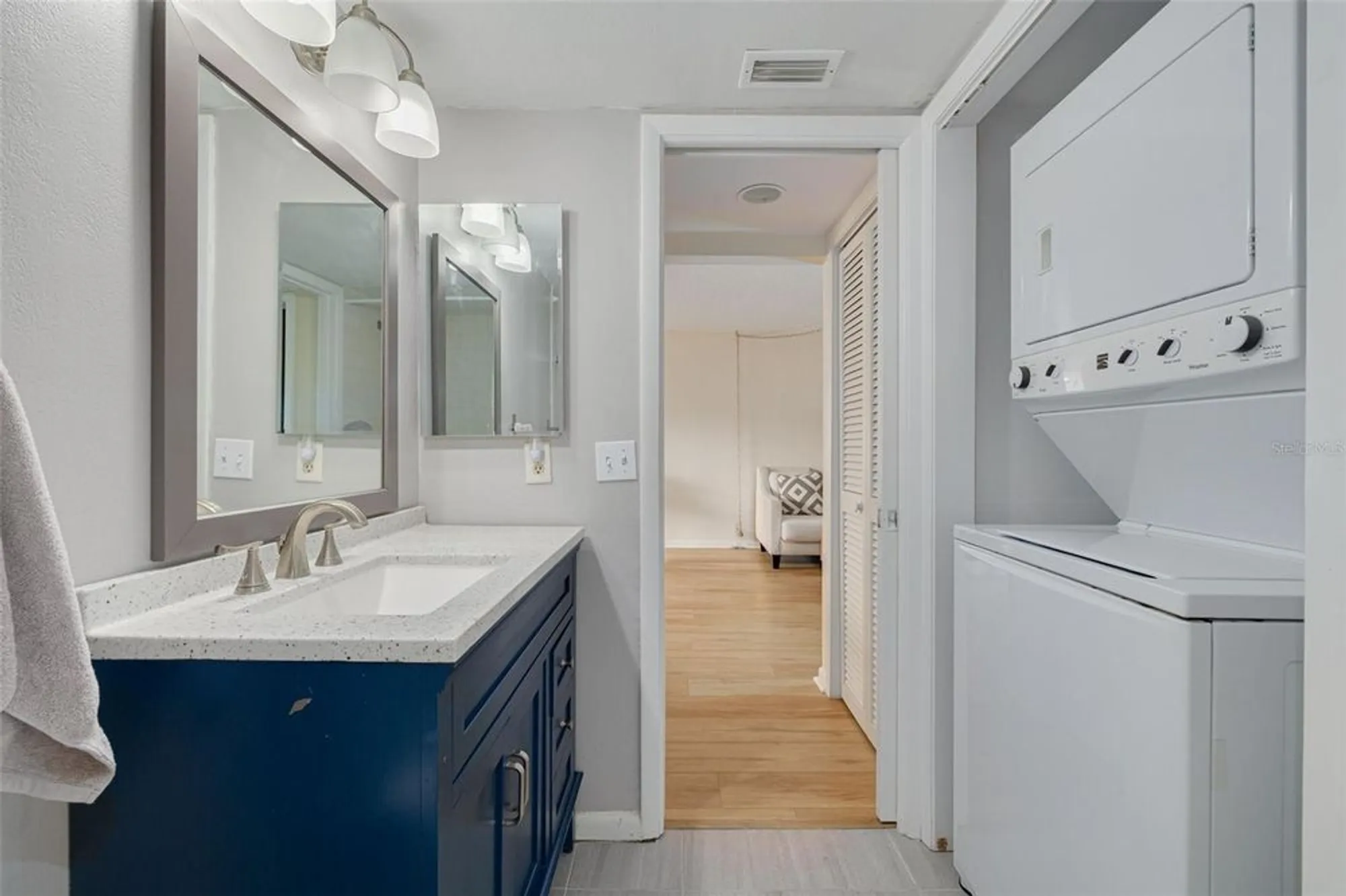 Property Slideshow image 17 of 29 | 3062 eastland blvd 406, Clearwater, FL, 33761