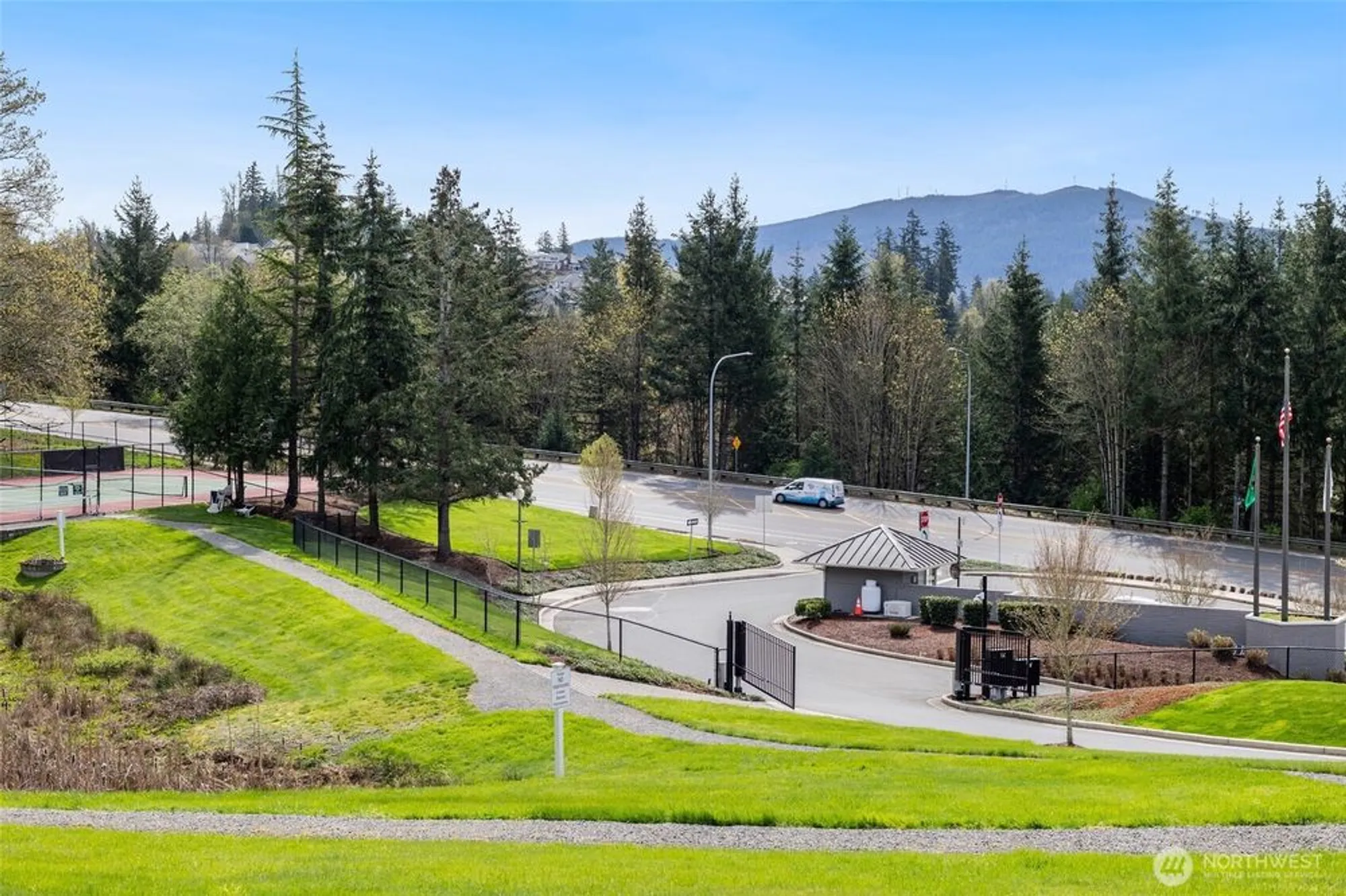 Property Slideshow image 22 of 27 | 4084 220th pl se # 1038, Issaquah, WA, 98029