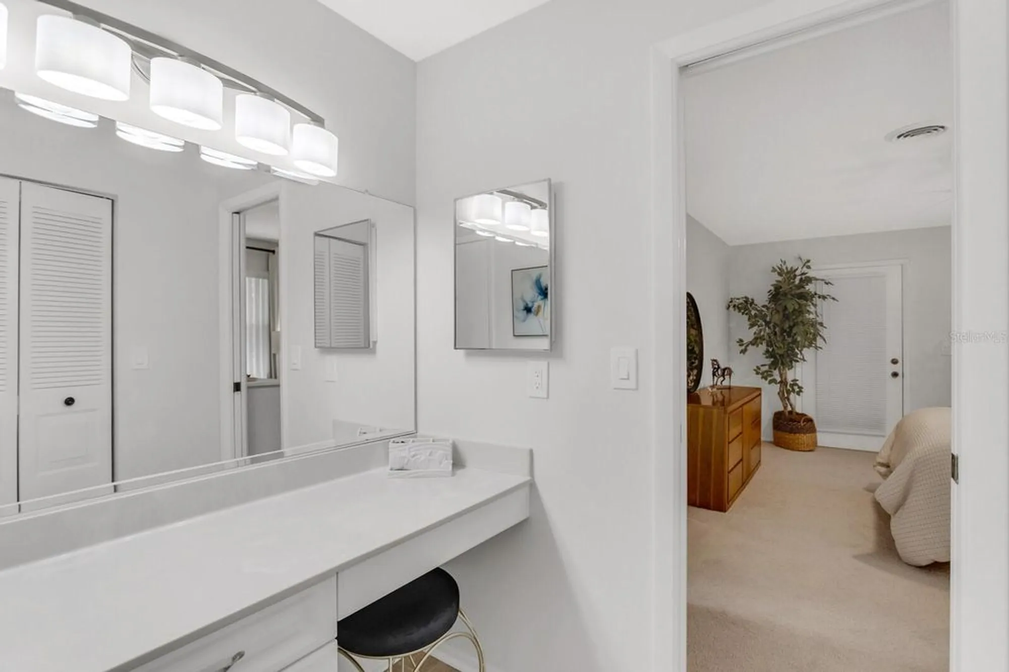 Property Slideshow image 29 of 77 | 8186 terrace garden dr n unit 101, St Petersburg, FL, 33709