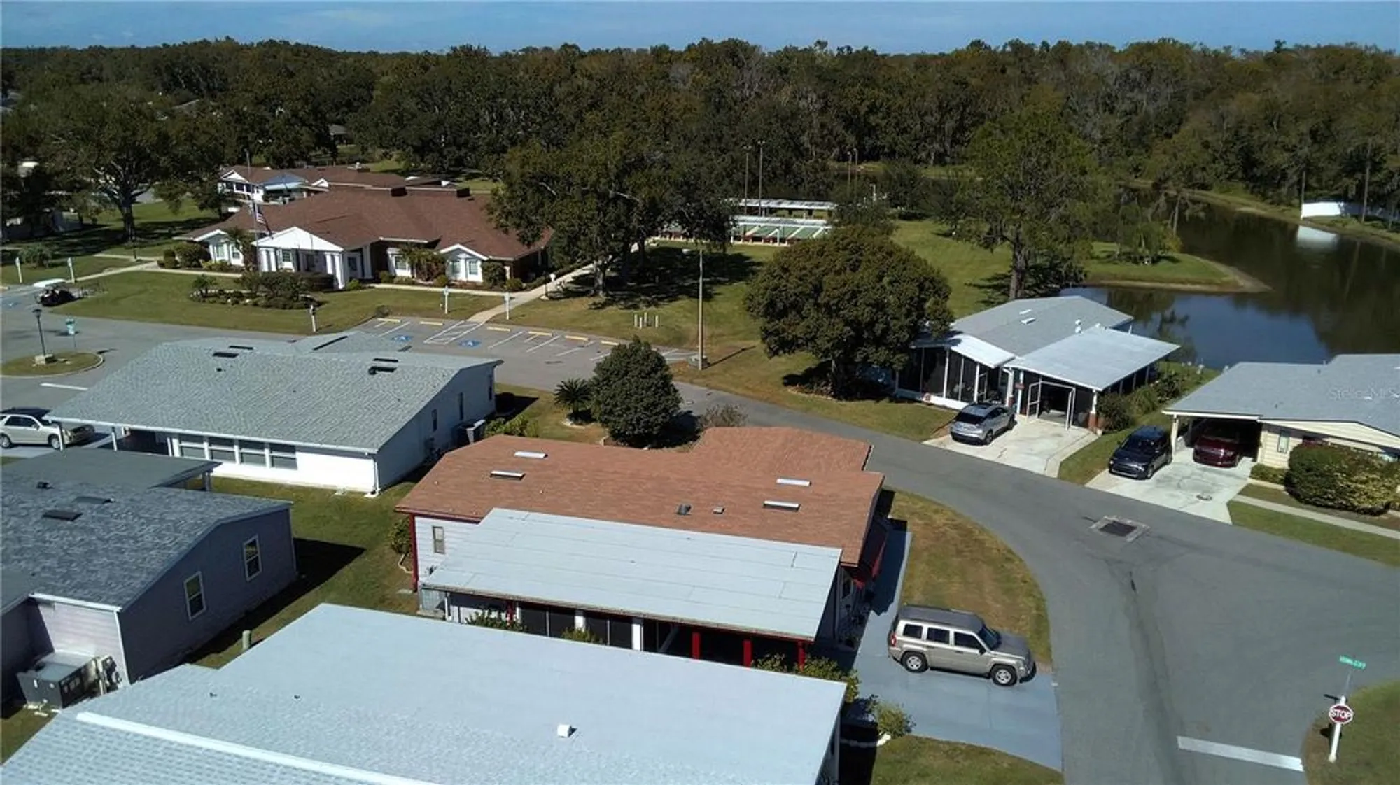 Property Slideshow image 33 of 48 | 4816 goldenview ln, Lakeland, FL, 33811