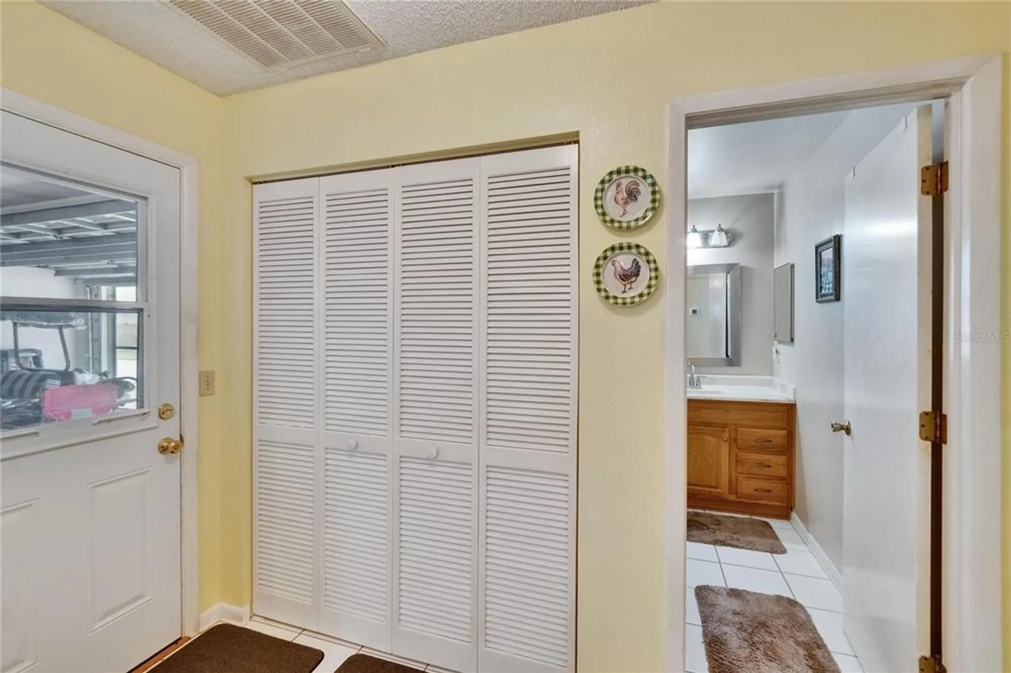 Property Slideshow image 13 of 94 | 3154 prairie dunes cir, Lakeland, FL, 33810