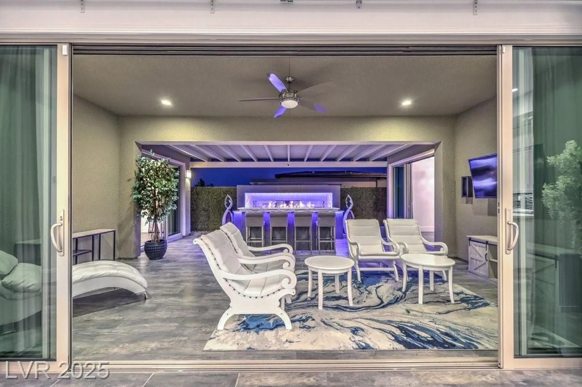 Property Slideshow image 34 of 62 | 9928 regency square ave, Las Vegas, NV, 89148