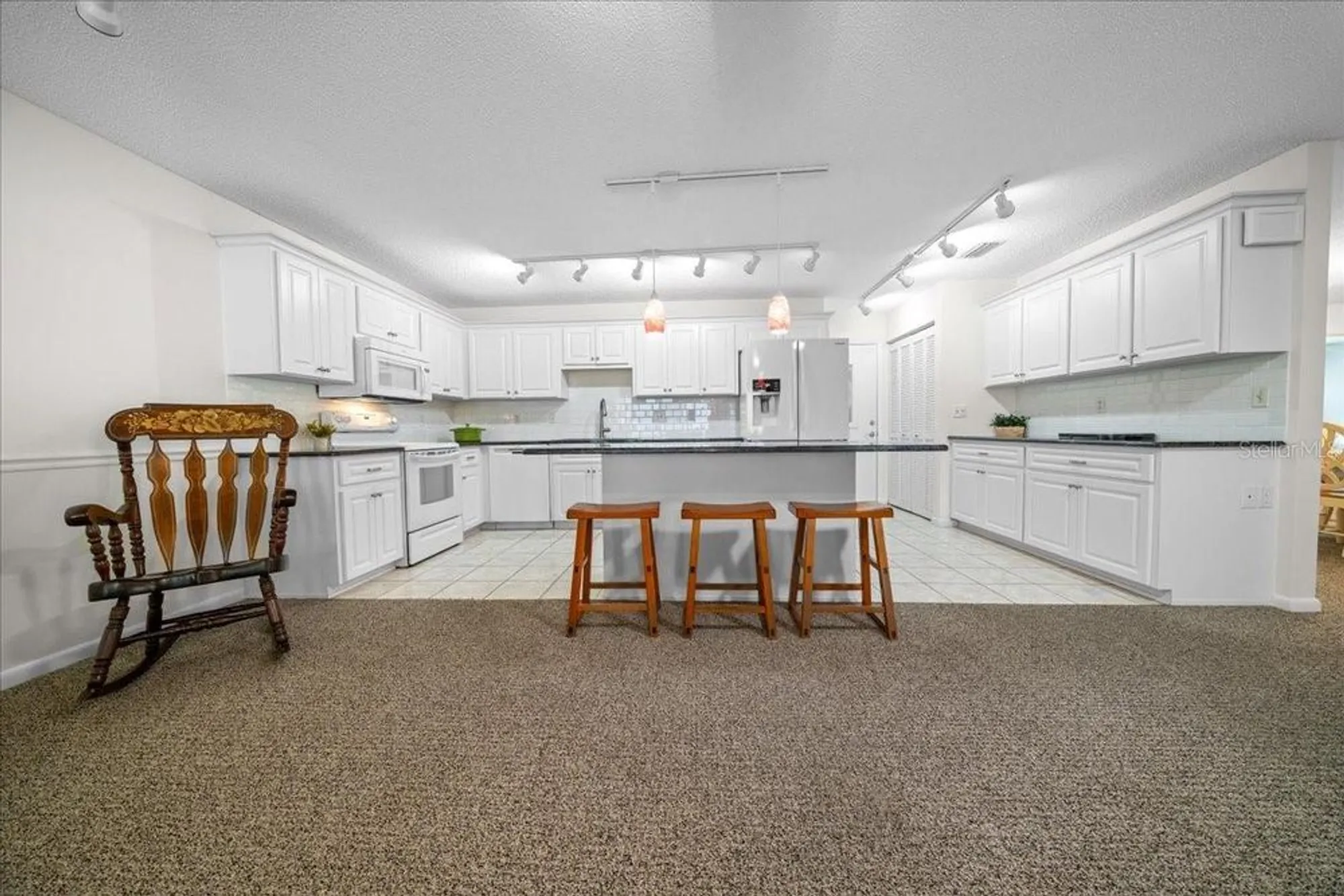 Property Slideshow image 16 of 44 | 8819 sw 91st pl c, Ocala, FL, 34481