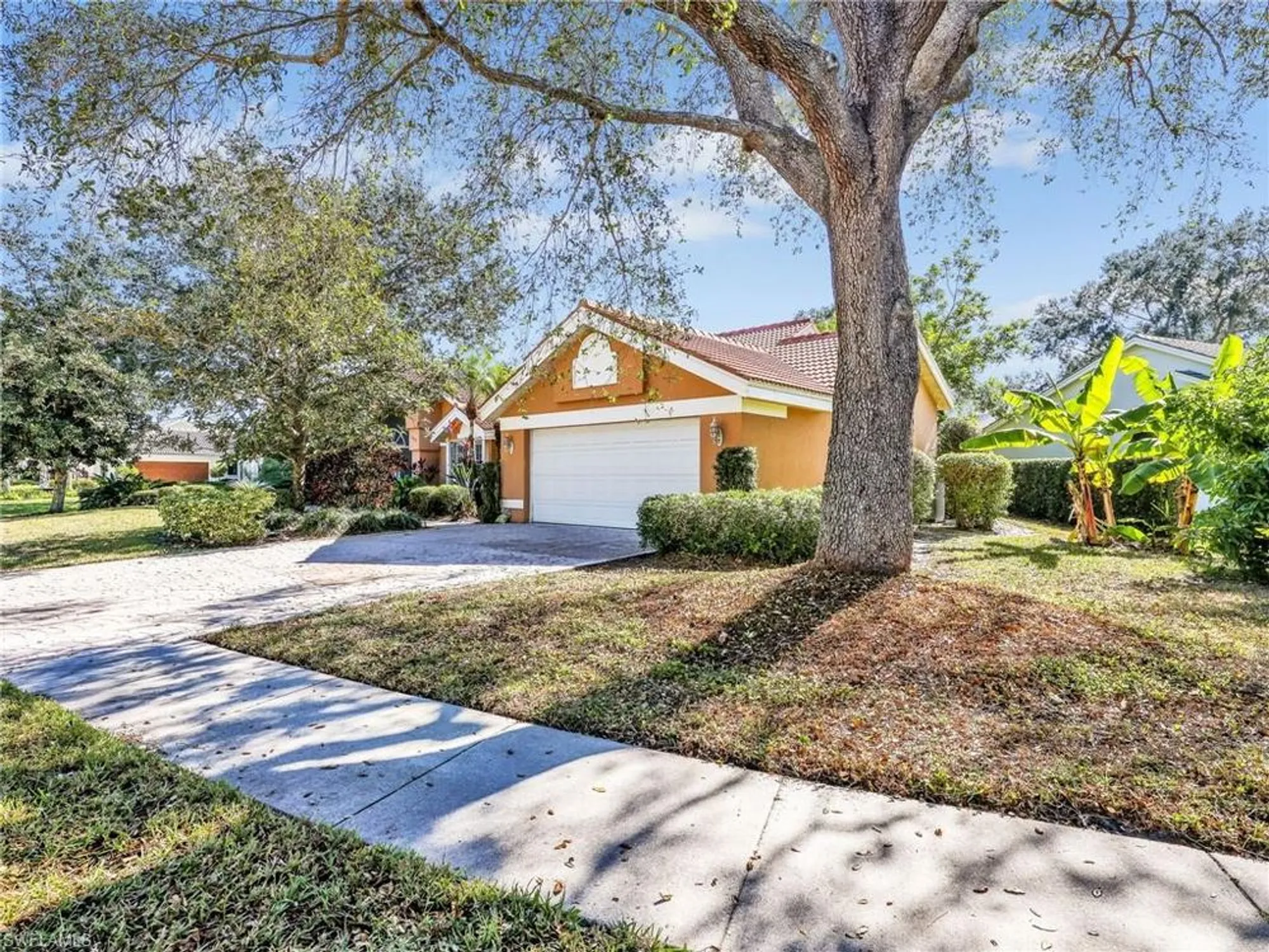 Property Slideshow image 5 of 50 | 232 silverado dr, Naples, FL, 34119