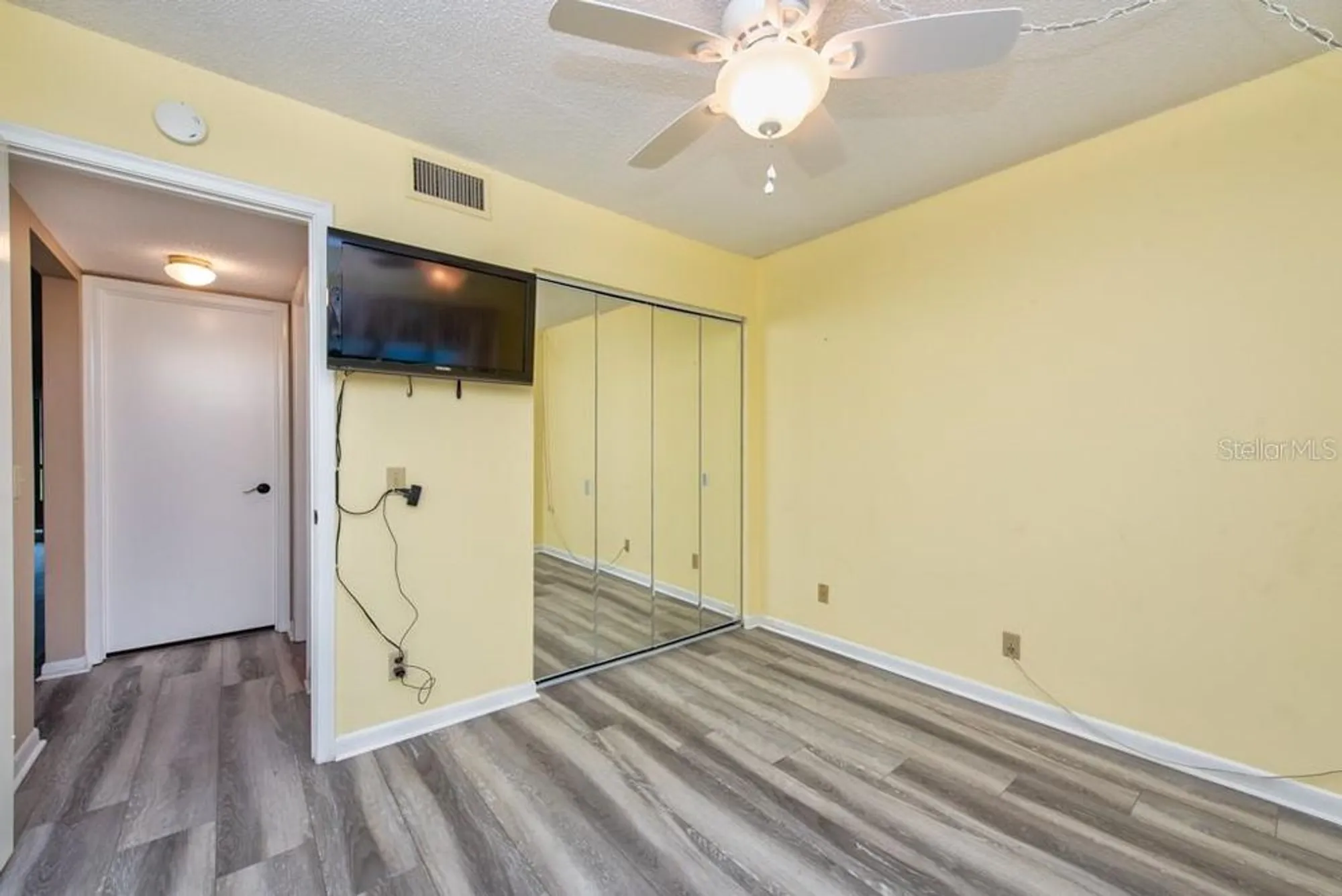 Property Slideshow image 21 of 45 | 6219 palma del mar blvd s apt 114, St Petersburg, FL, 33715