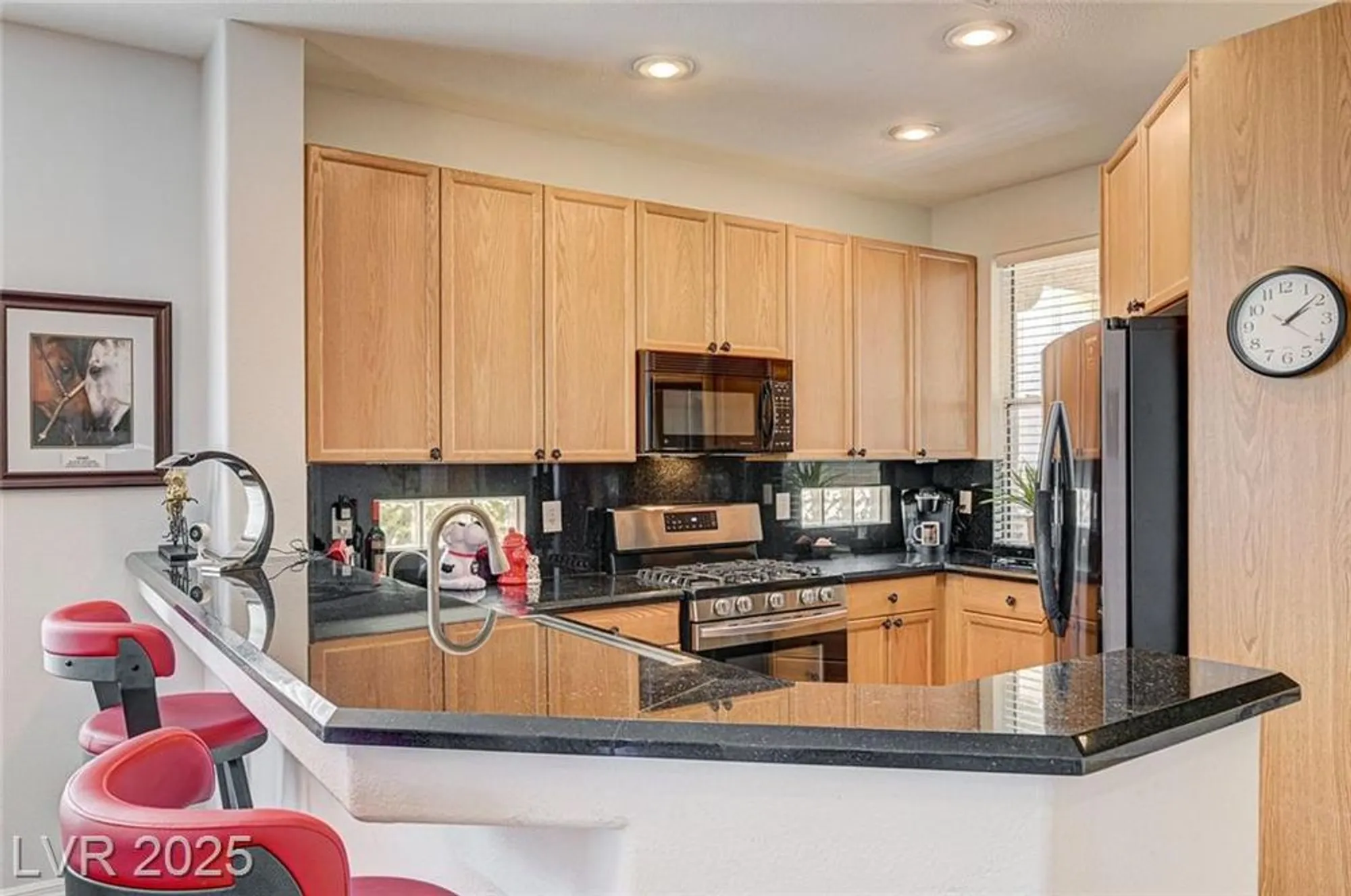 Property Slideshow image 18 of 41 | 10393 abisso dr, Las Vegas, NV, 89135
