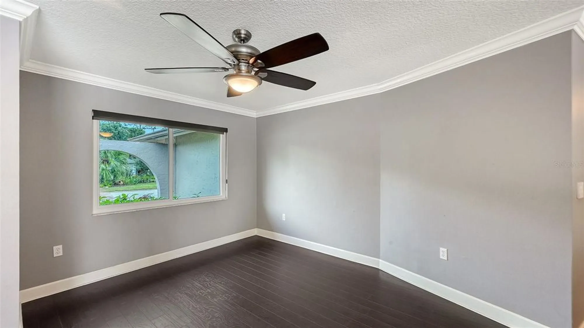 Property Slideshow image 29 of 64 | 8010 conservatory dr, Sarasota, FL, 34243