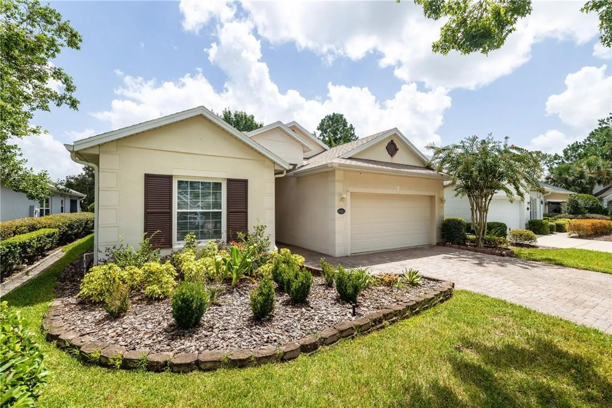 Property Slideshow image 2 of 44 | 107 wethersfield ct, Deland, FL, 32724