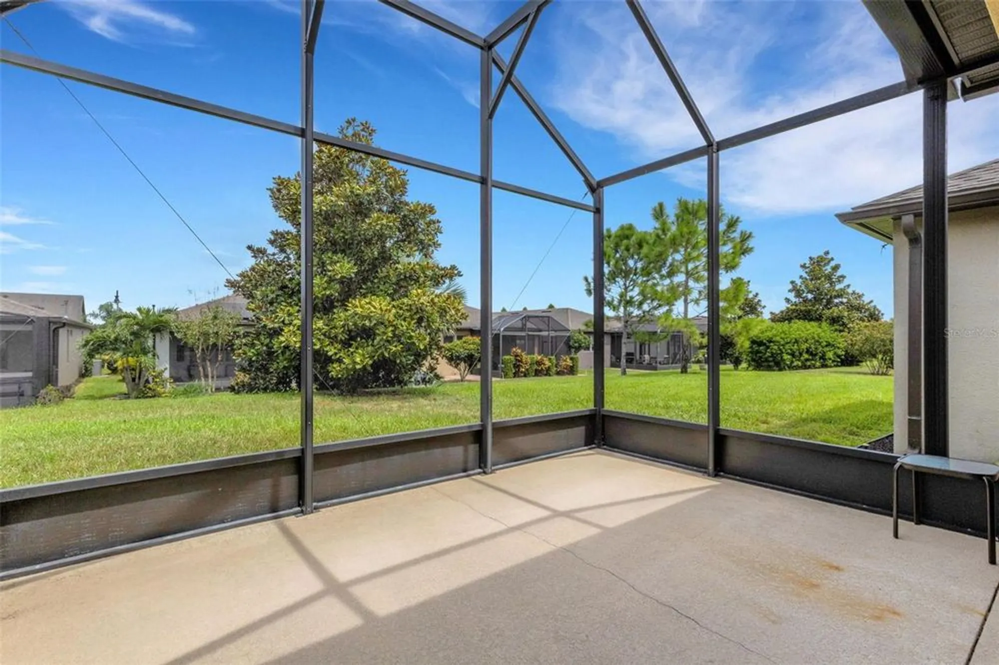 Property Slideshow image 38 of 70 | 613 cantabria dr, Davenport, FL, 33837