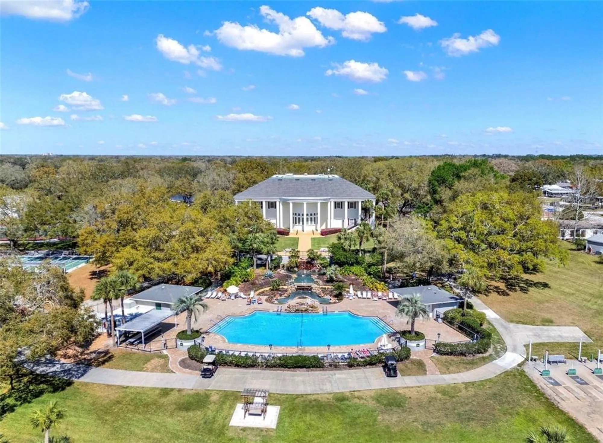 Property Slideshow image 31 of 37 | 25221 quail croft pl, Leesburg, FL, 34748