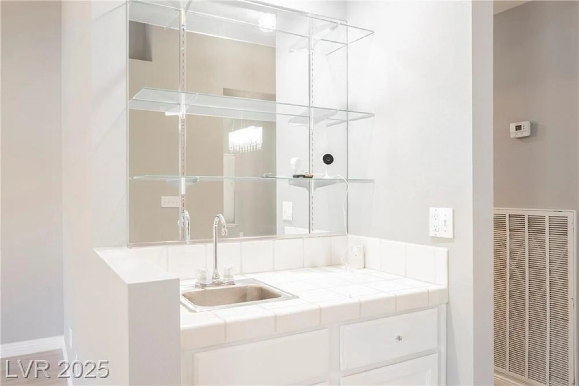 Property Slideshow image 34 of 66 | 5133 burr oak dr, Las Vegas, NV, 89130