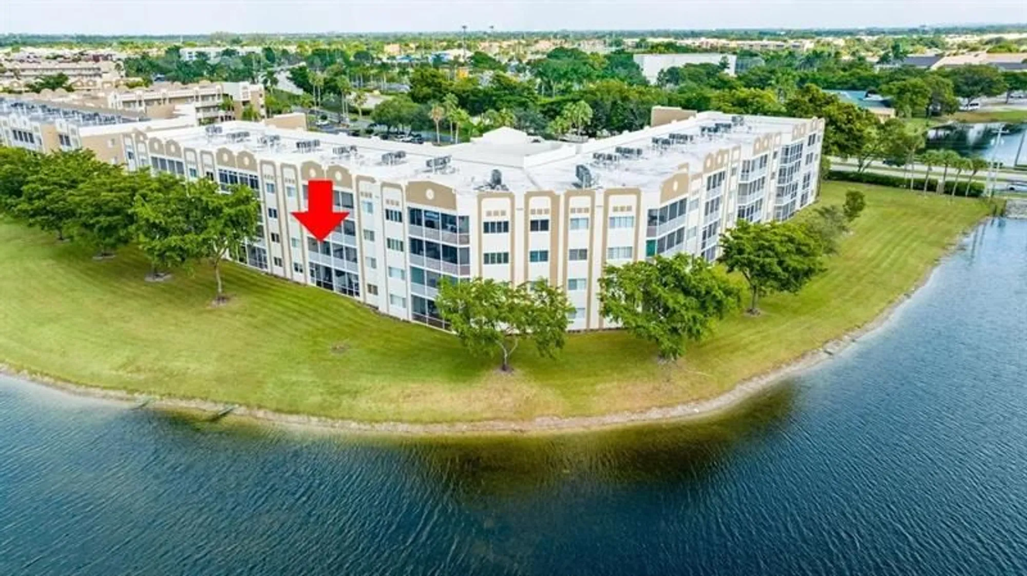 Property Slideshow image 1 of 13 | 7611 southampton ter 211, Tamarac, FL, 33321