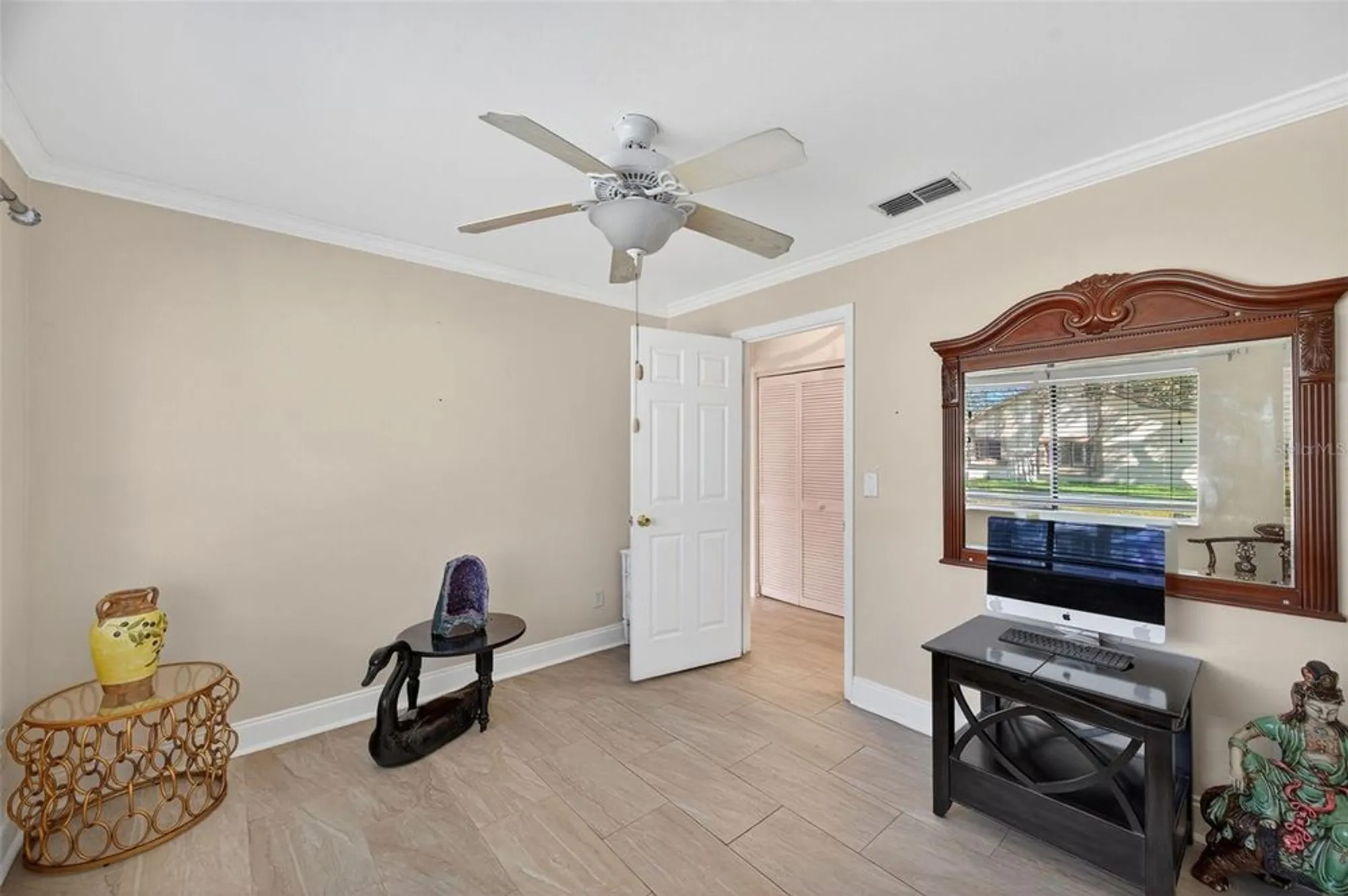 Property Slideshow image 16 of 34 | 2529 oakleaf ln 30a, Clearwater, FL, 33763