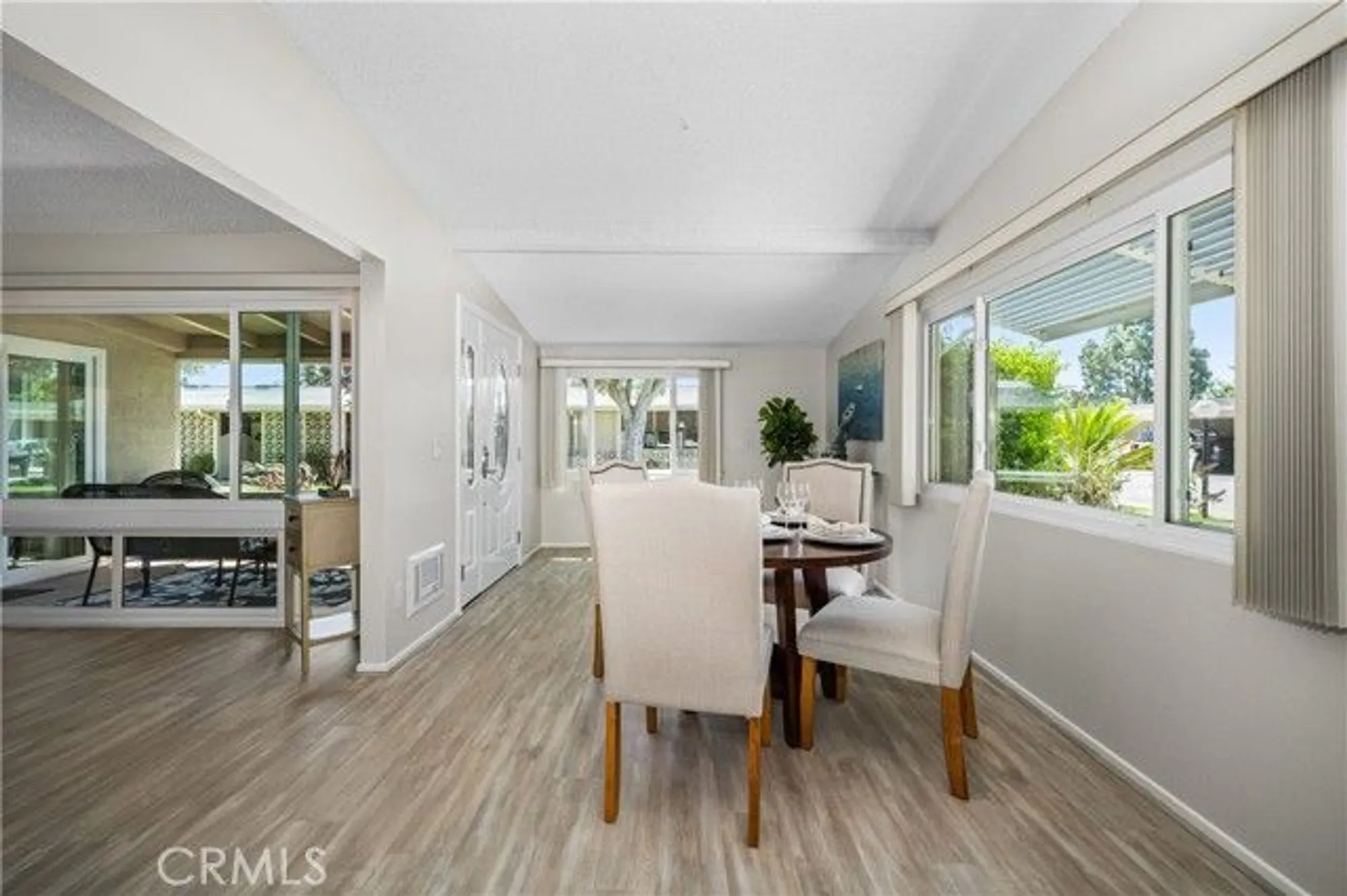 Property Slideshow image 11 of 38 | 13311 del monte dr apt 32d, Seal Beach, CA, 90740