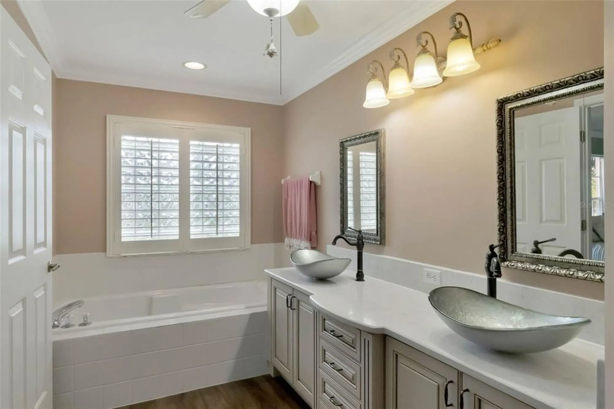 Property Slideshow image 23 of 33 | 725 high vista dr, Davenport, FL, 33837