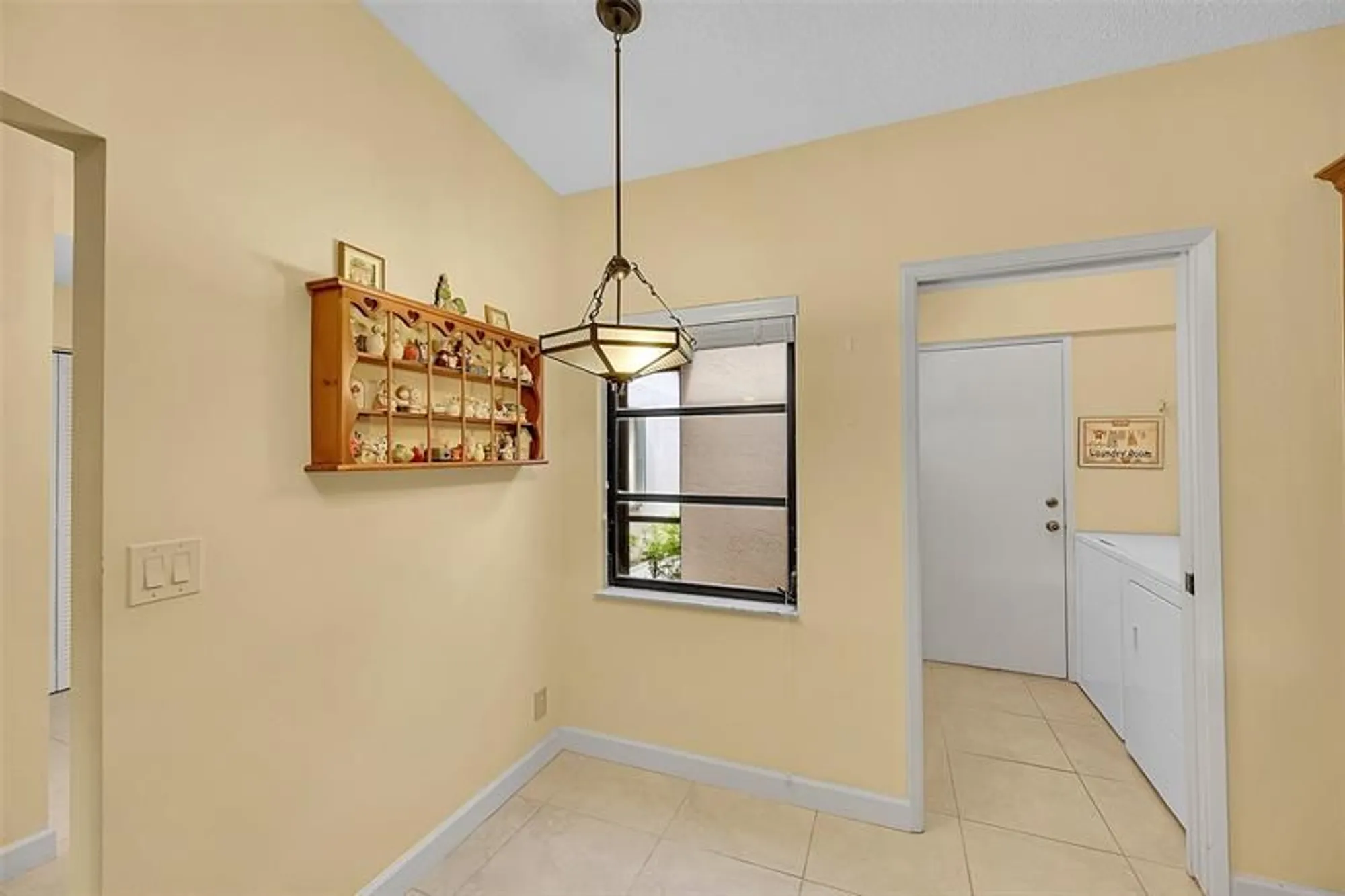 Property Slideshow image 4 of 26 | 8252 springlake dr # 8252, Boca Raton, FL, 33496