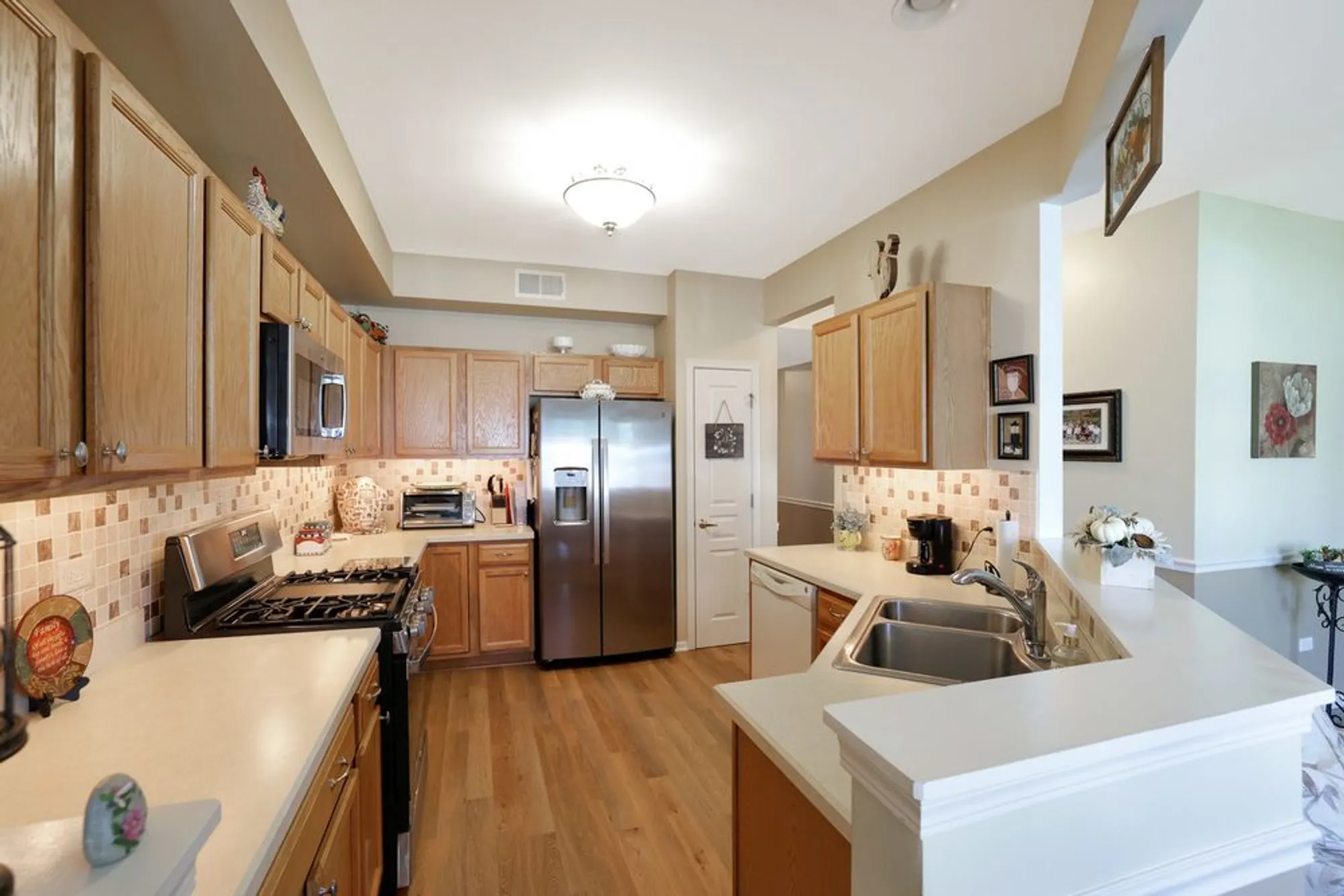 Property Slideshow image 7 of 20 | 11723 evergreen ln, Huntley, IL, 60142