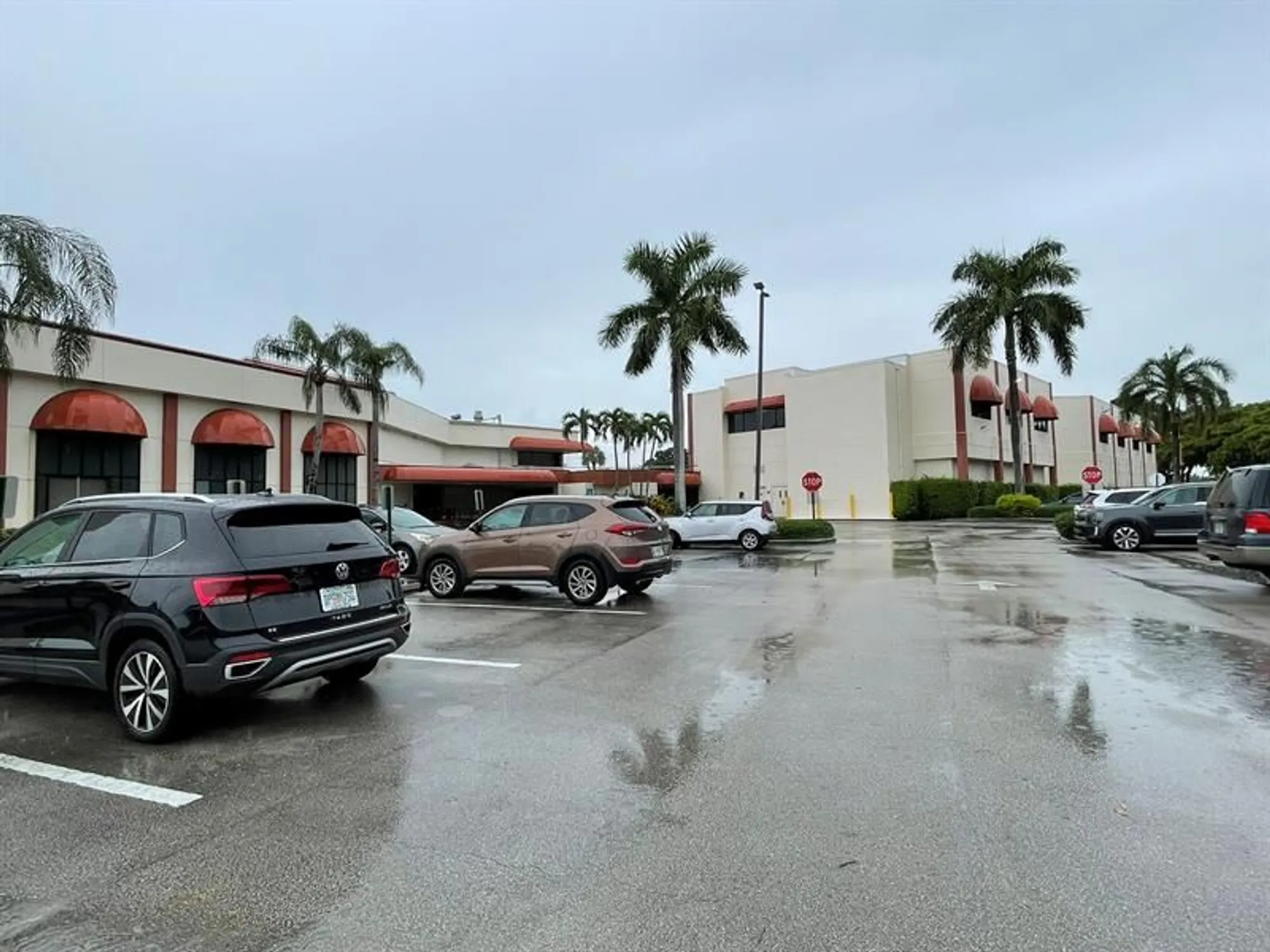 Property Slideshow image 53 of 99 | 361 s hollybrook dr 103, Pembroke Pines, FL, 33025