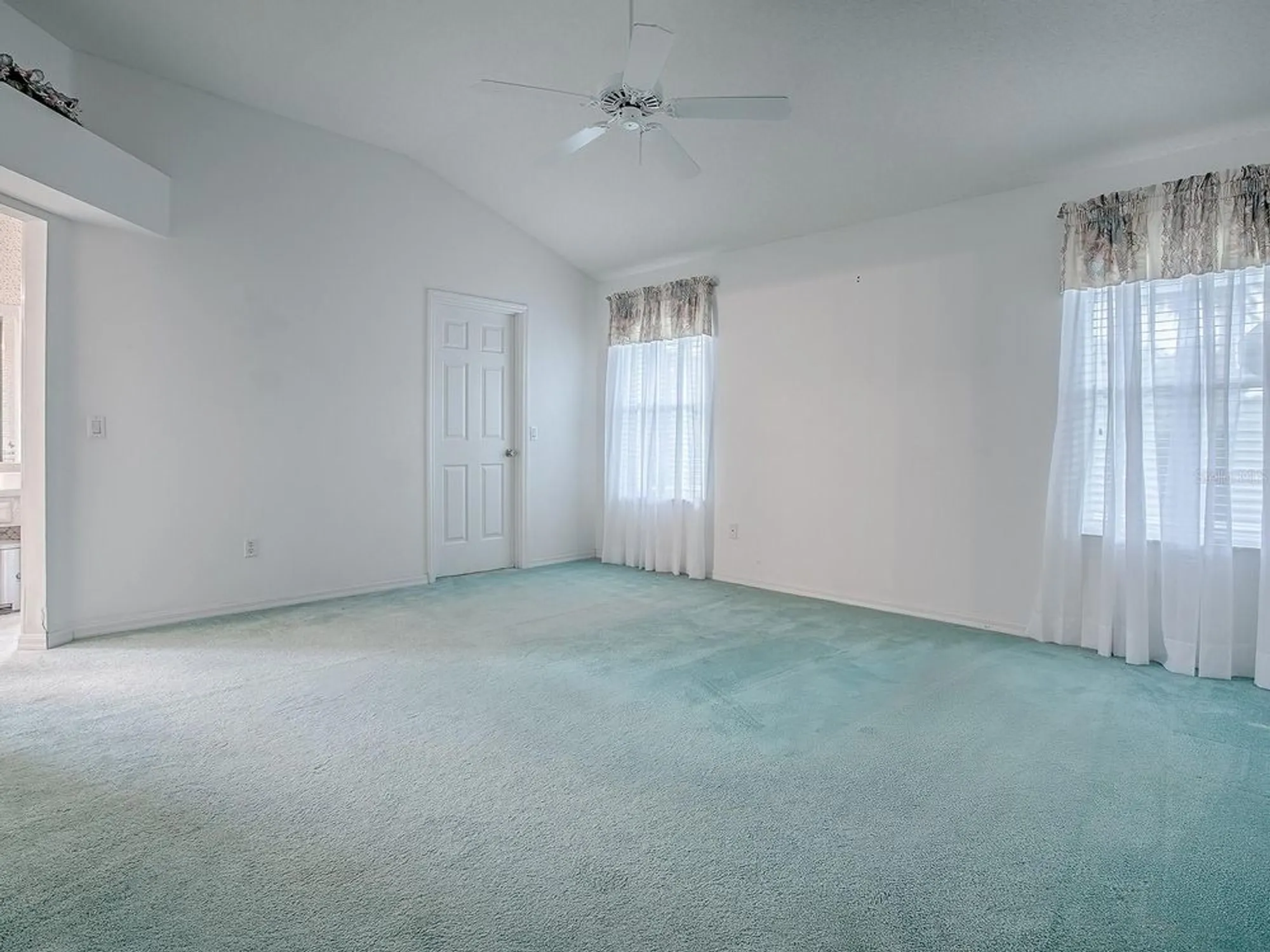 Property Slideshow image 27 of 75 | 1107 san antonio ln, The Villages, FL, 32159