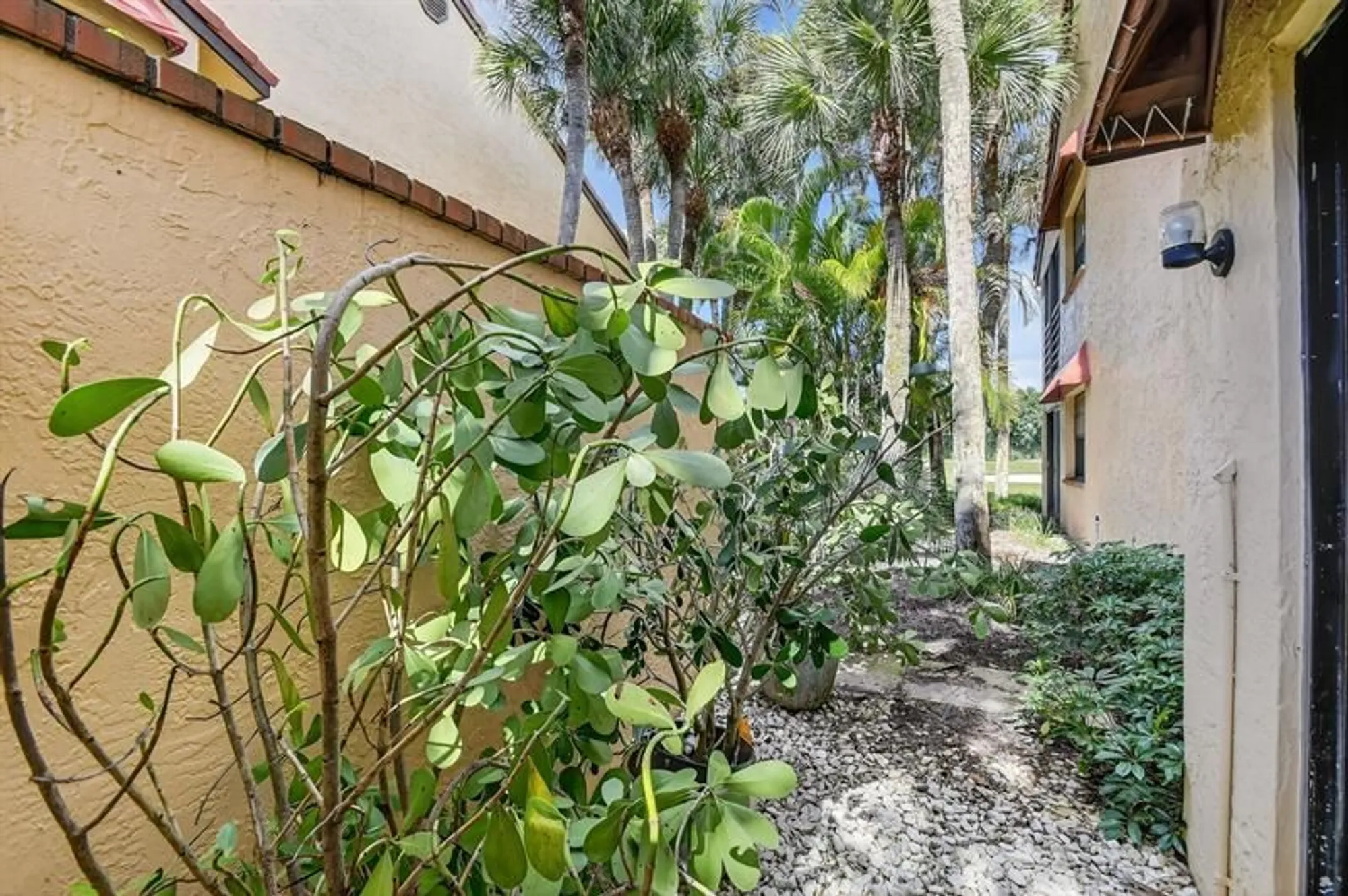 Property Slideshow image 9 of 100 | 6448 aspen glen cir -, Boynton Beach, FL, 33437